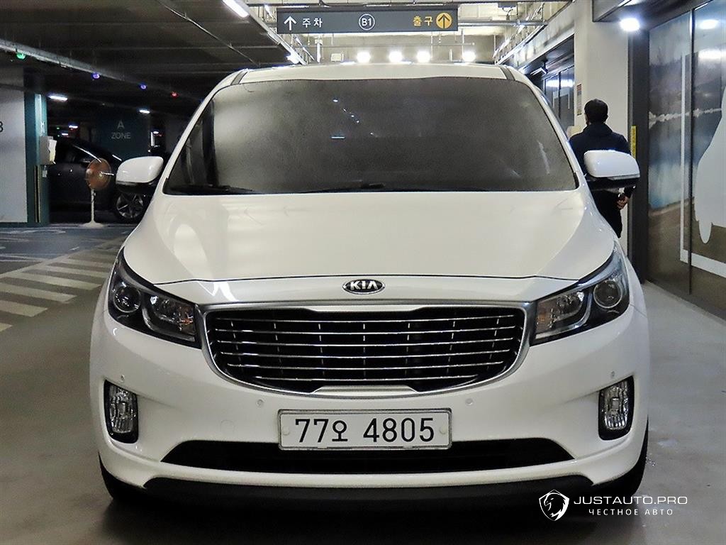 Автомобиль Kia Canival