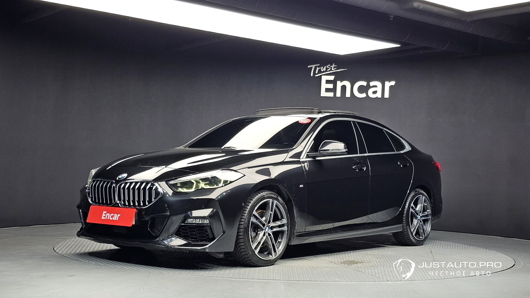 Автомобиль BMW 2-Series
