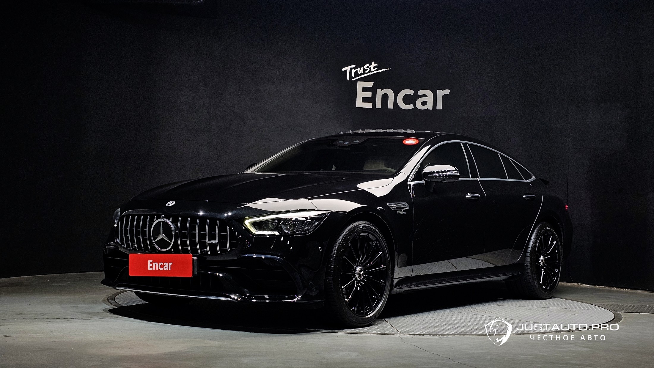 Автомобиль Mercedes-Benz AMG GT