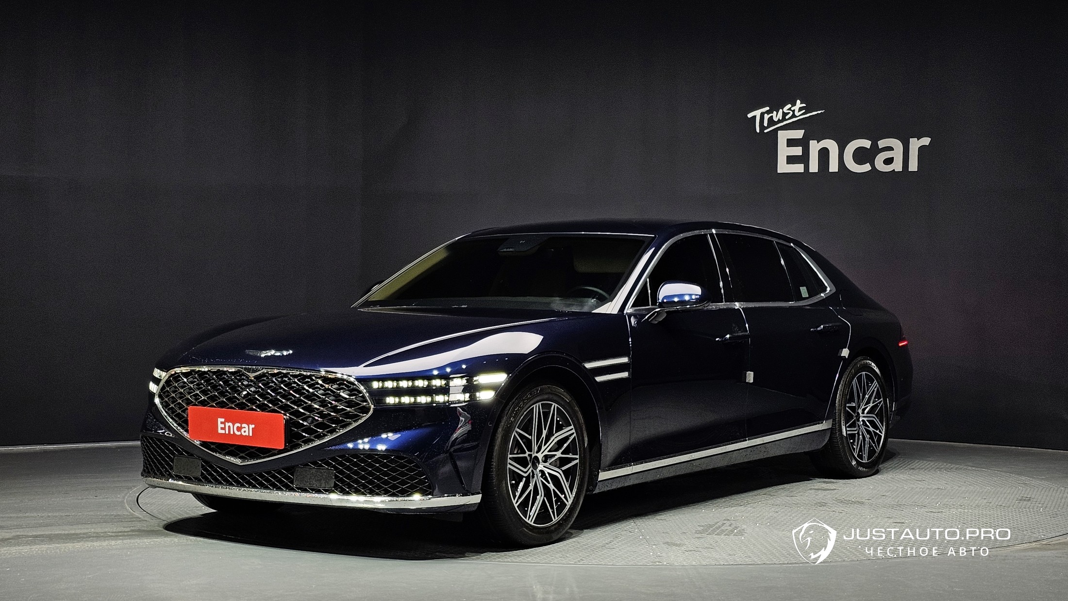 Автомобиль Genesis G90