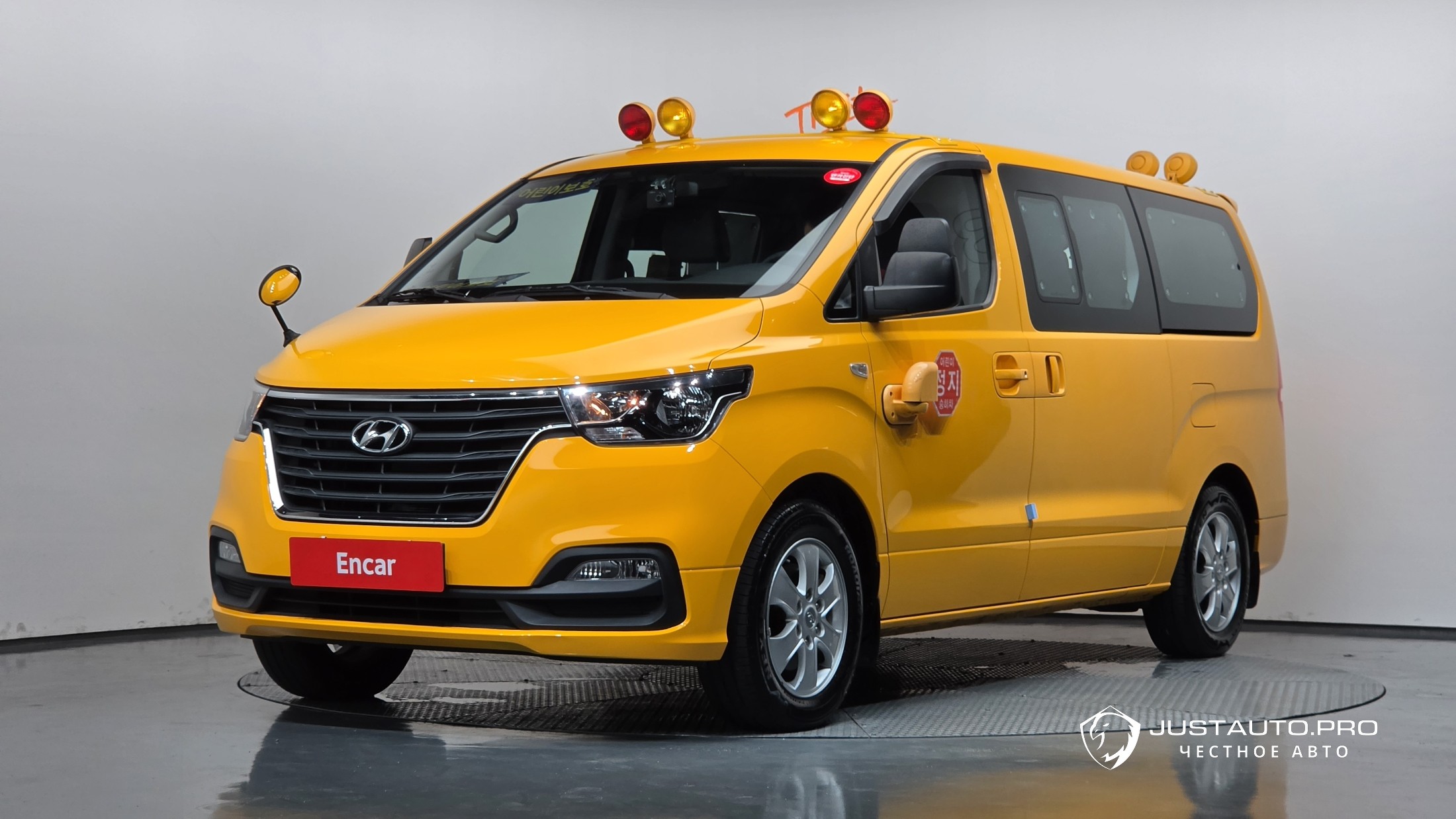 Автомобиль Hyundai Starex