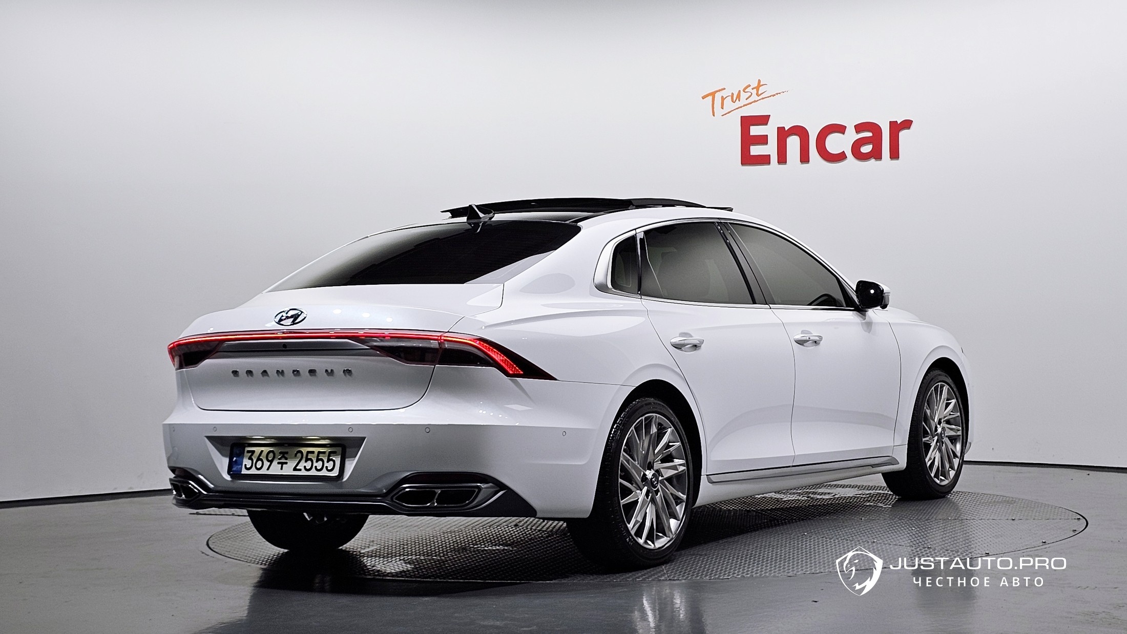 Автомобиль Hyundai Grandeur