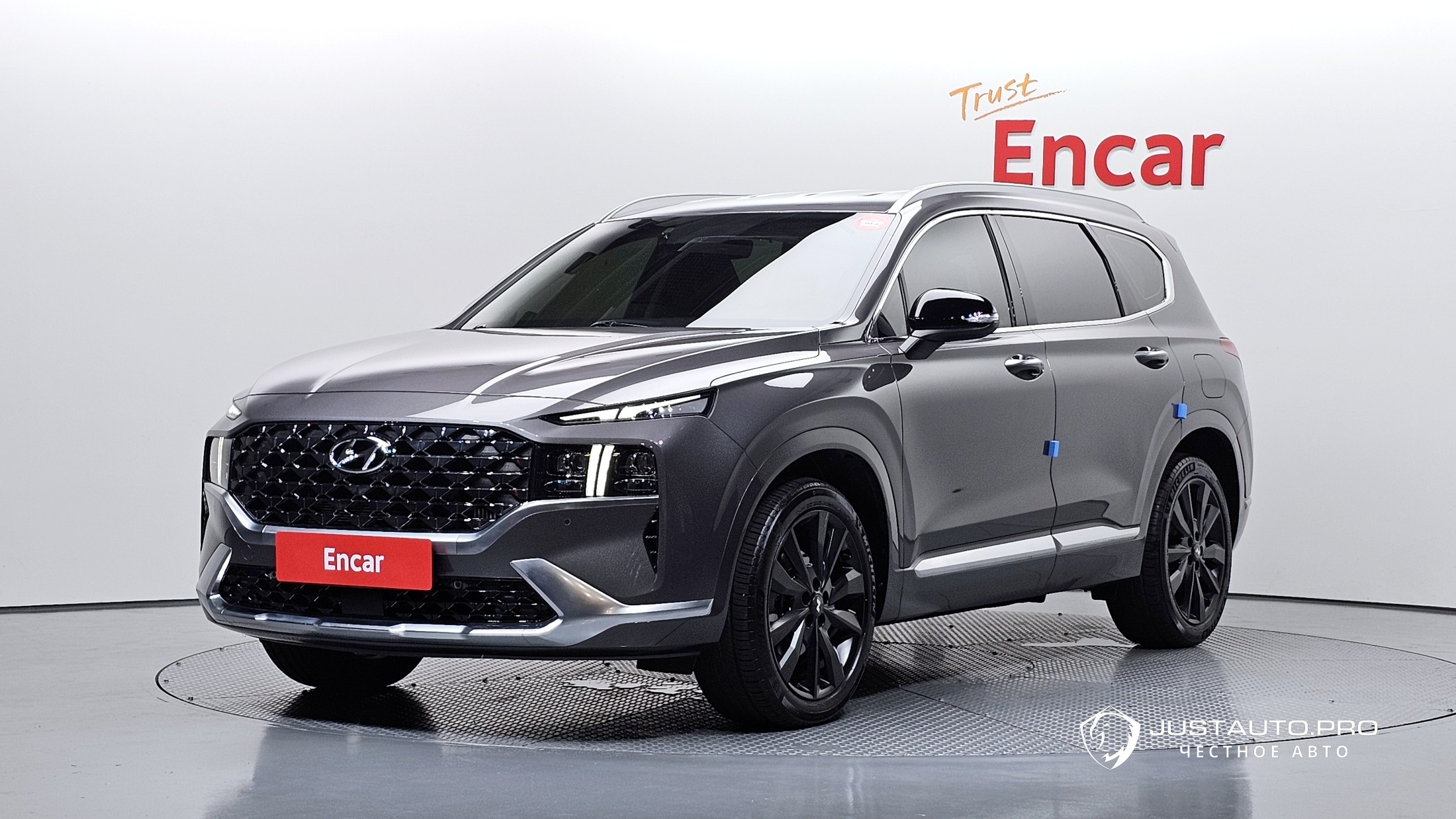 Автомобиль Hyundai Santafe
