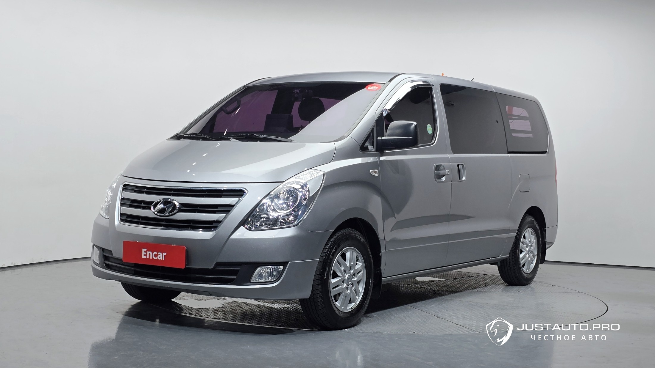 Автомобиль Hyundai Starex