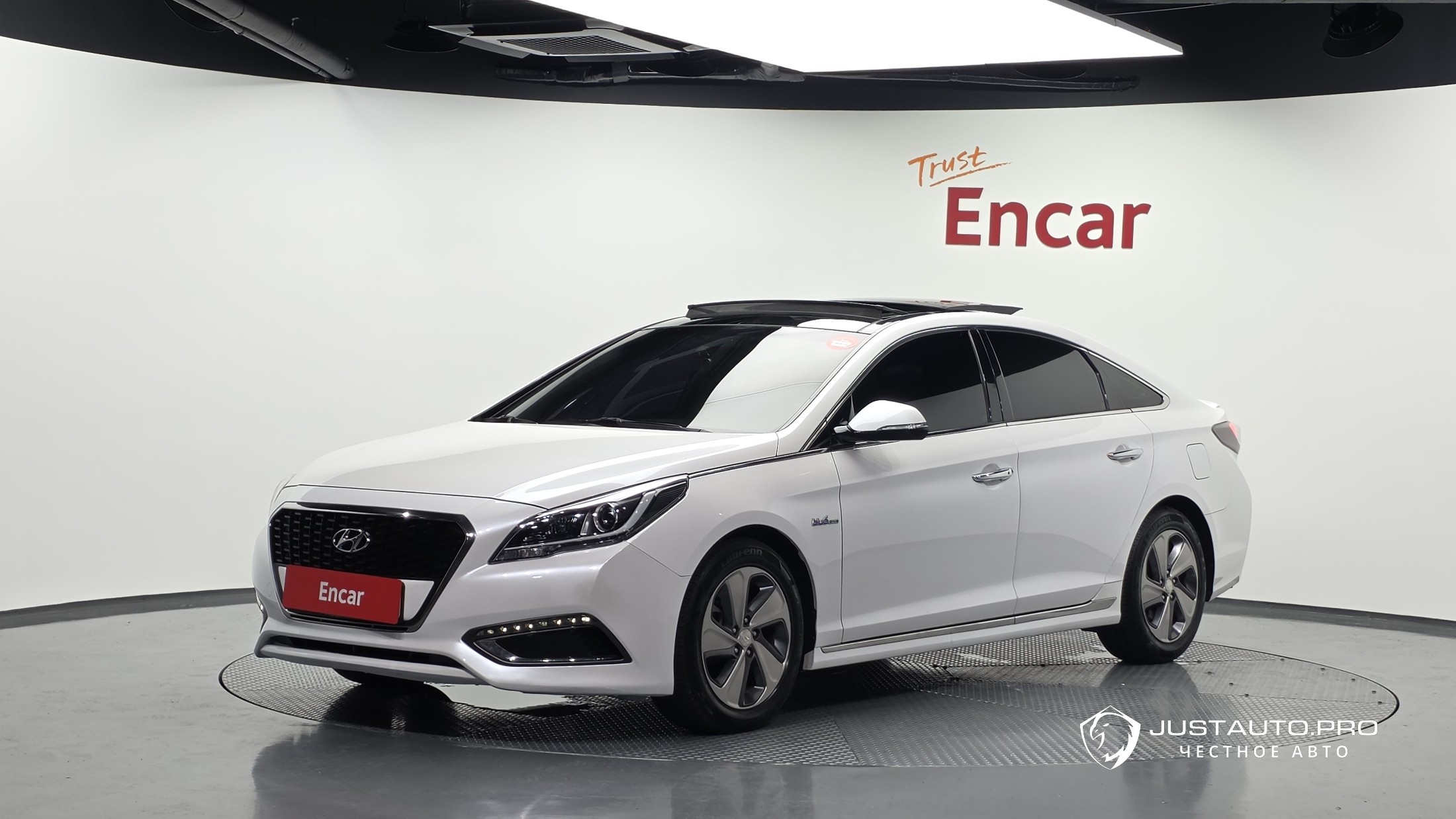 Автомобиль Hyundai Sonata