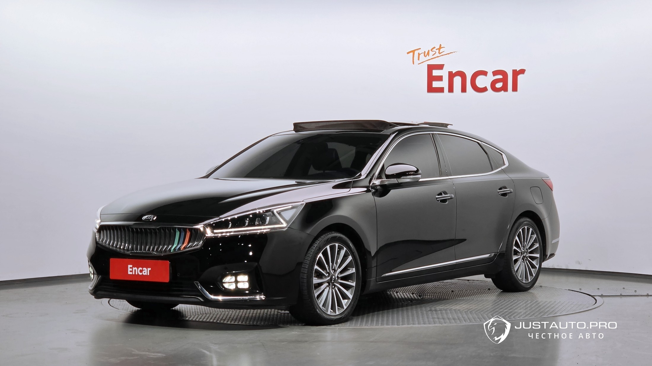 Автомобиль Kia K7