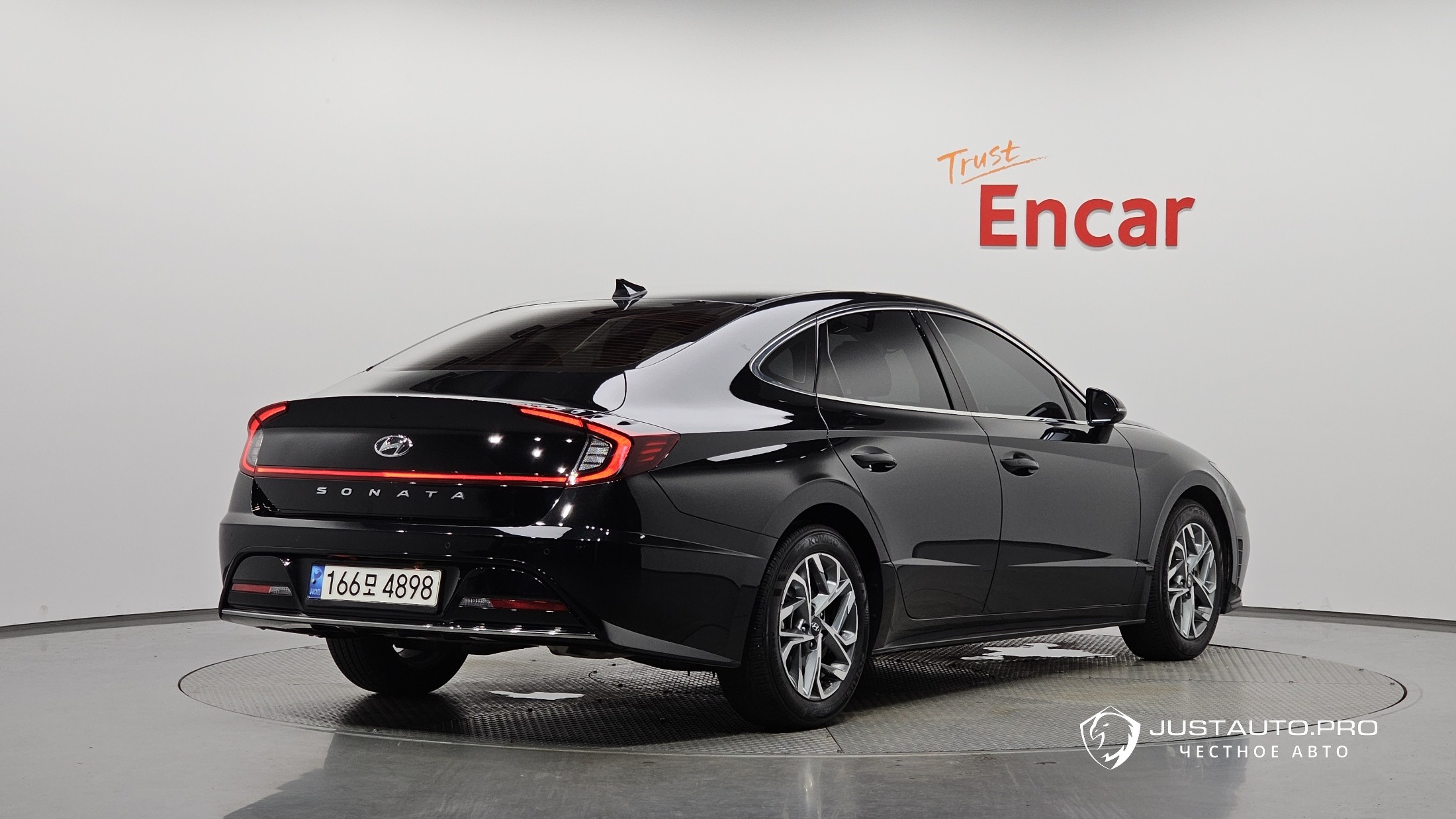 Автомобиль Hyundai Sonata