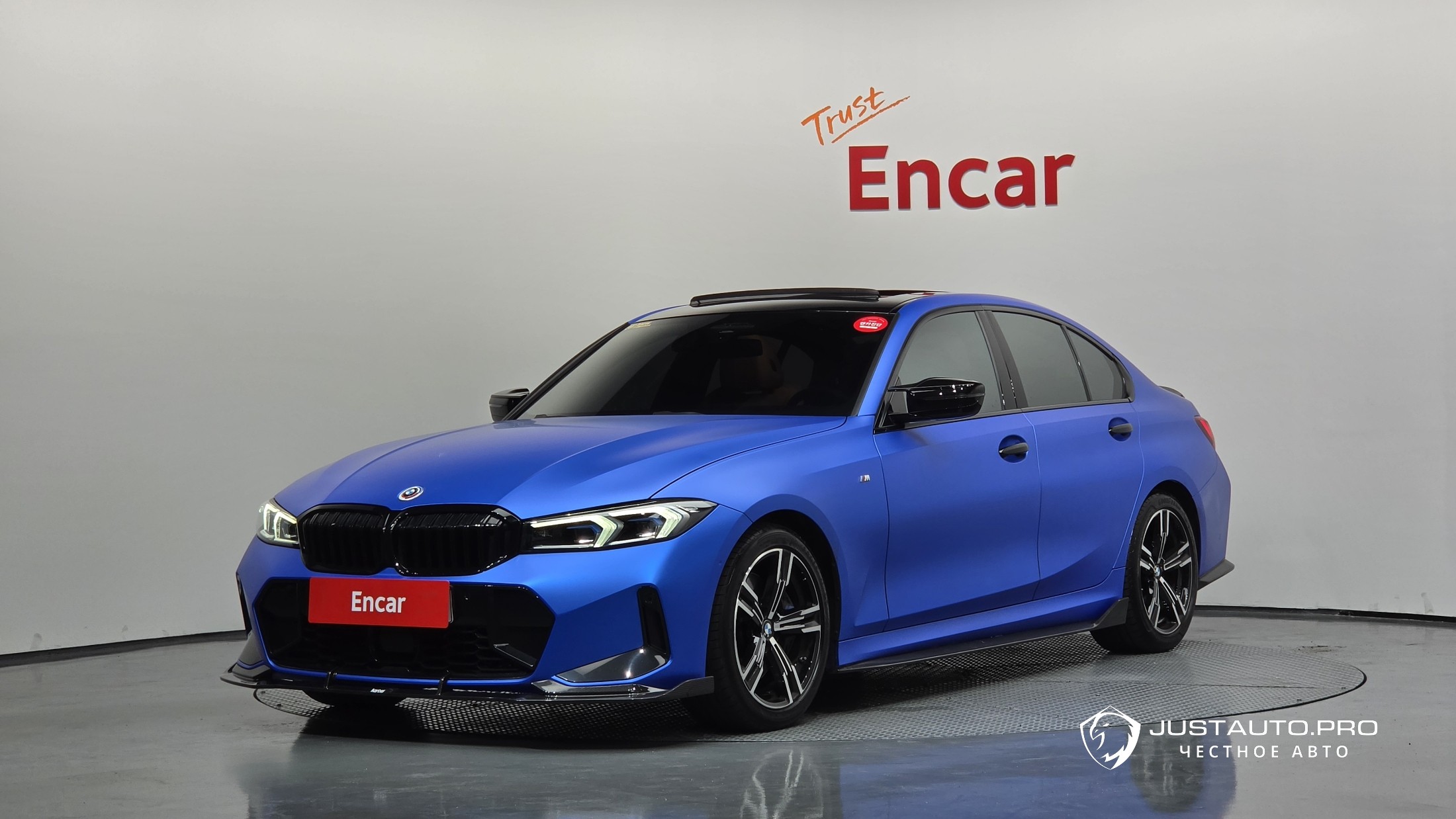 Автомобиль BMW 3-Series