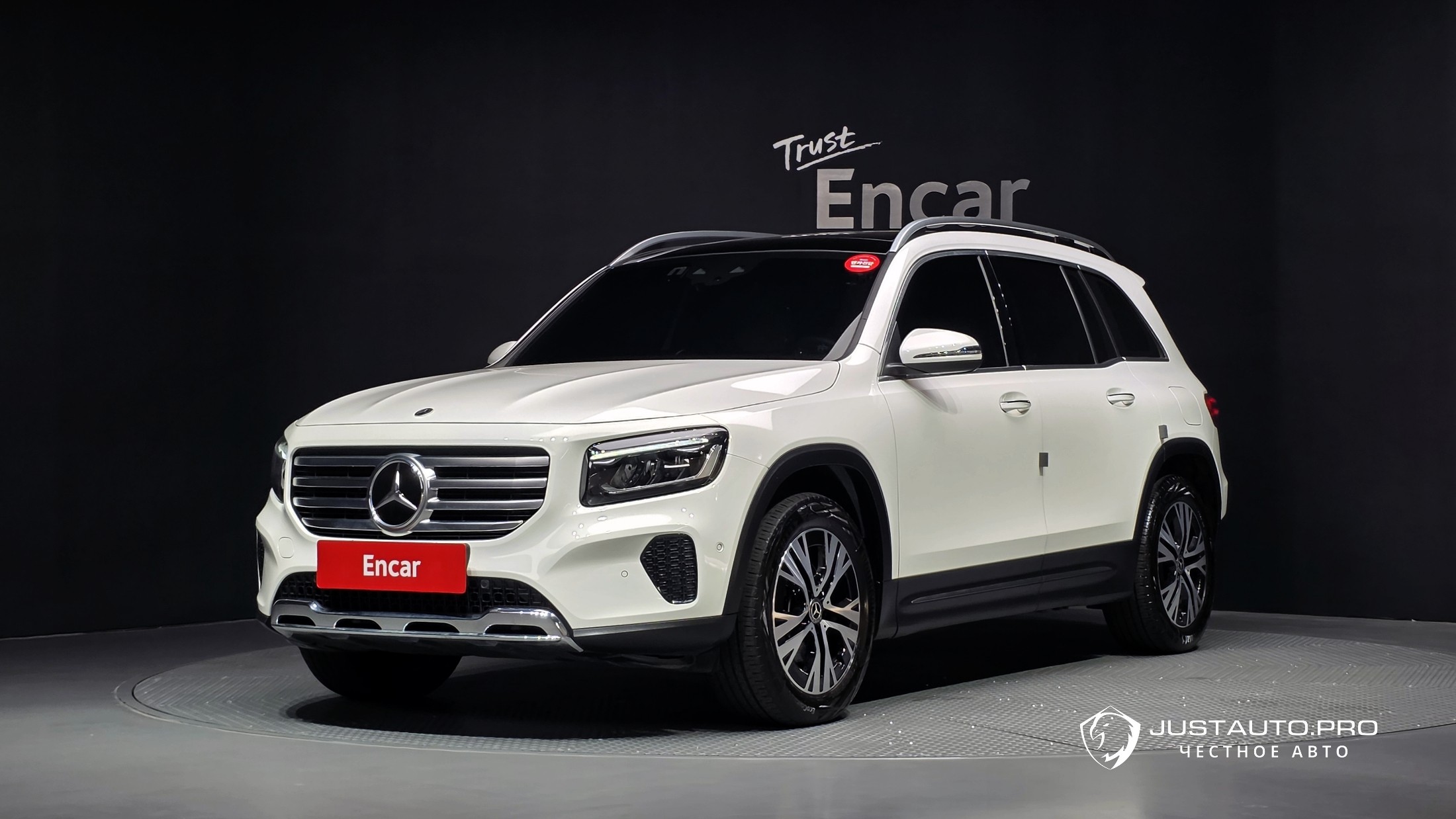 Автомобиль Mercedes-Benz GLB-Class