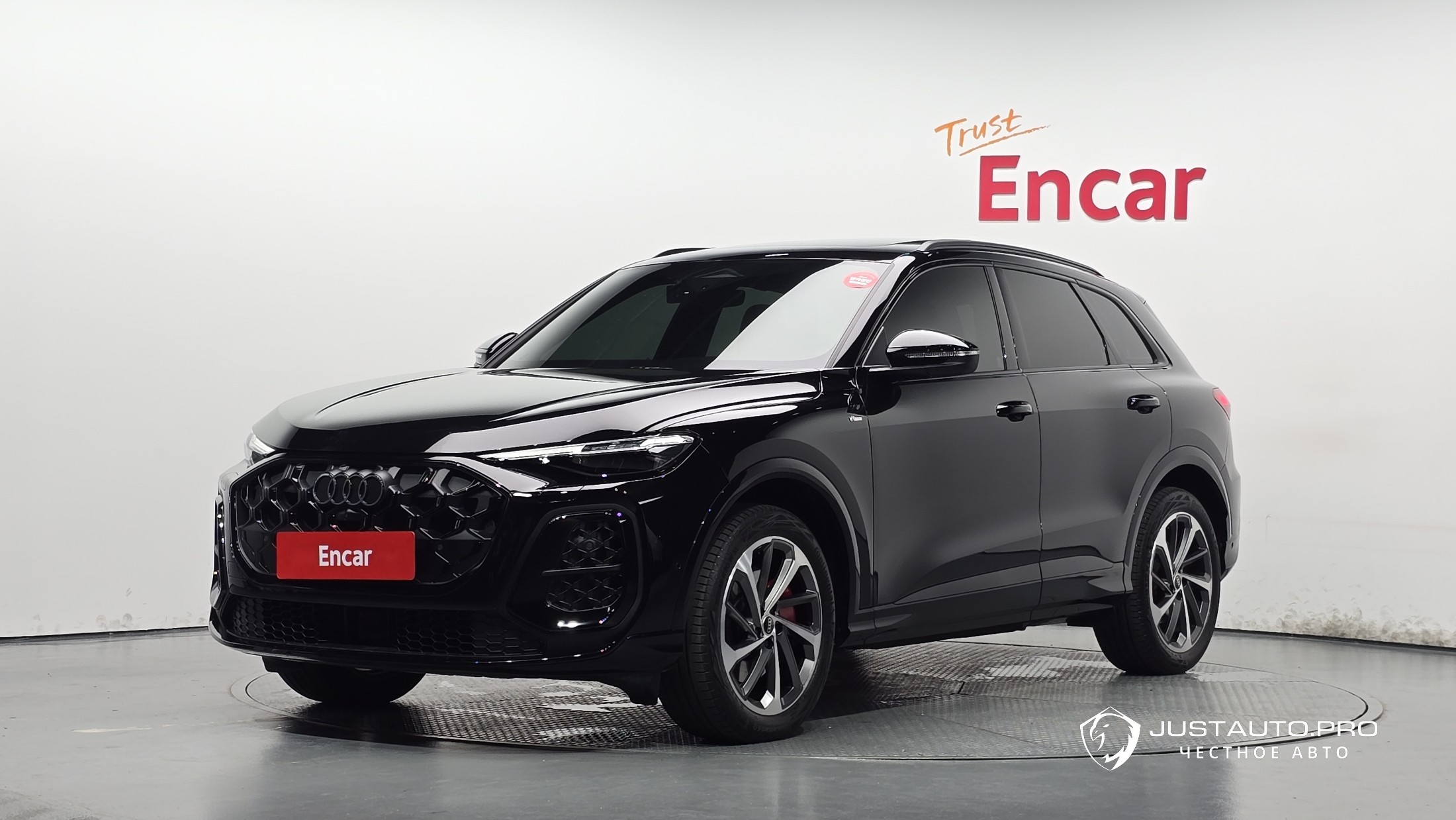 Автомобиль Audi Q5