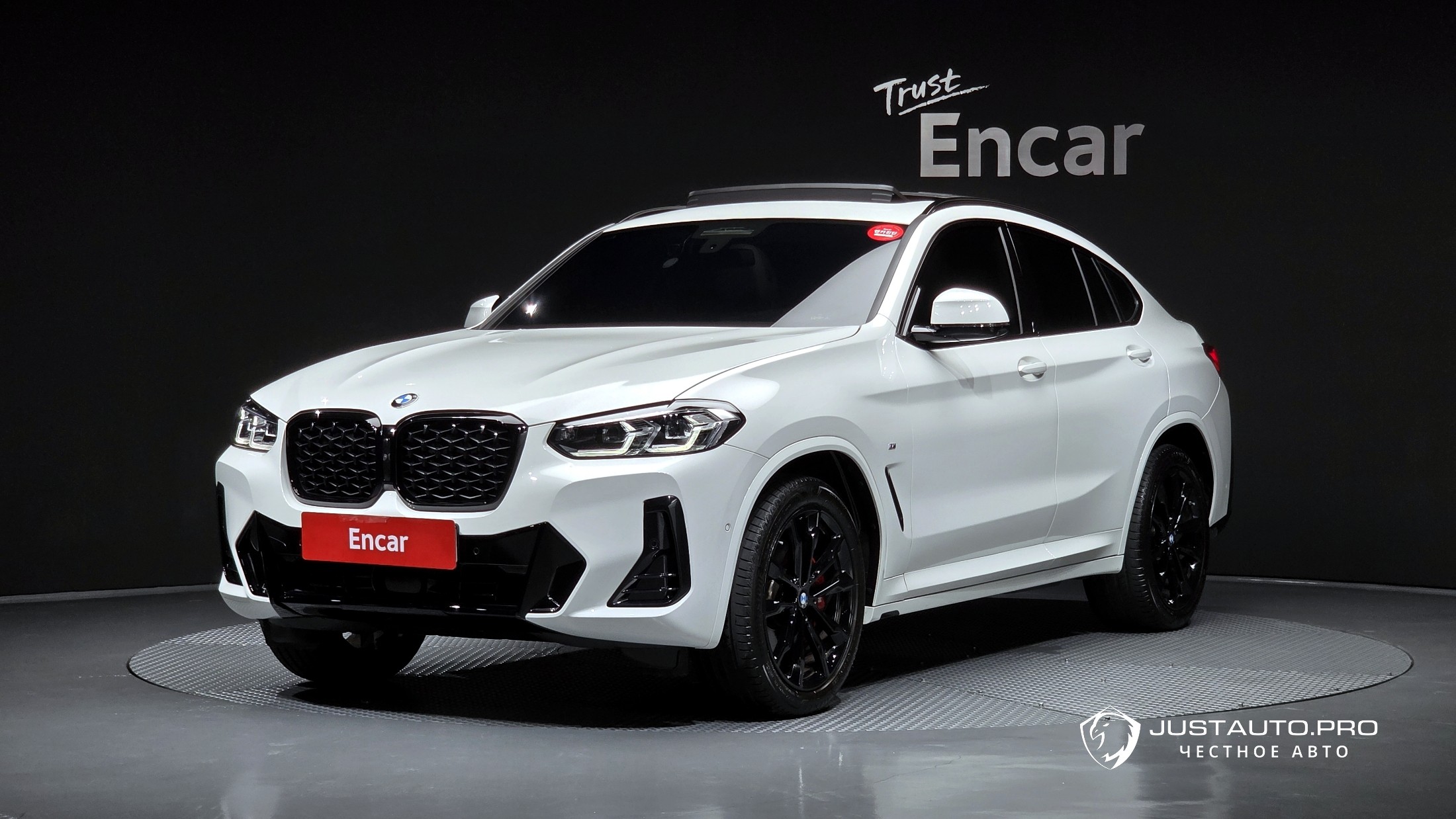 Автомобиль BMW X4