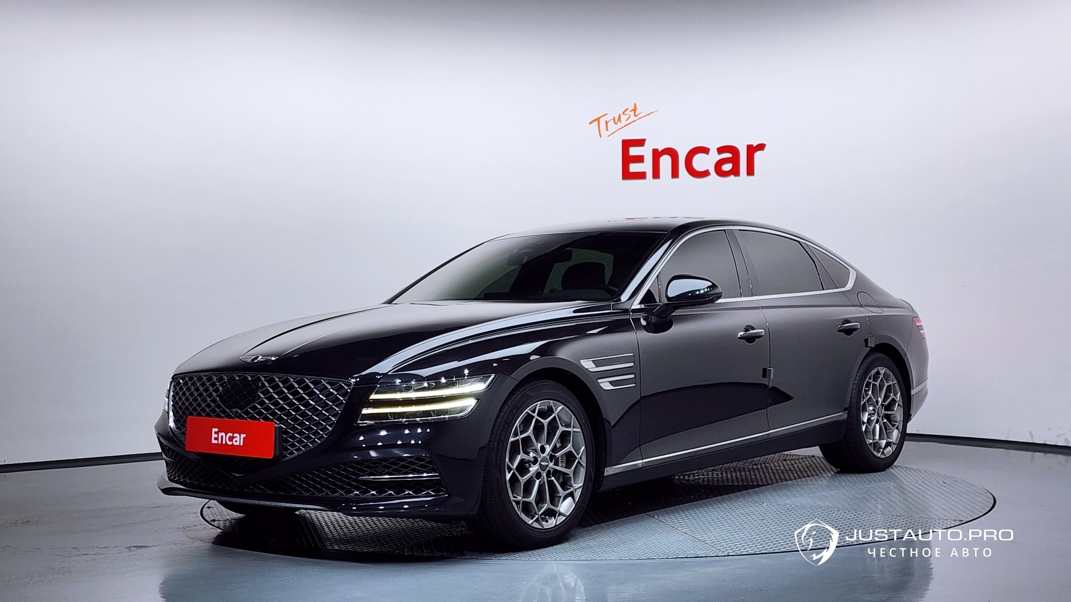Автомобиль Genesis G80