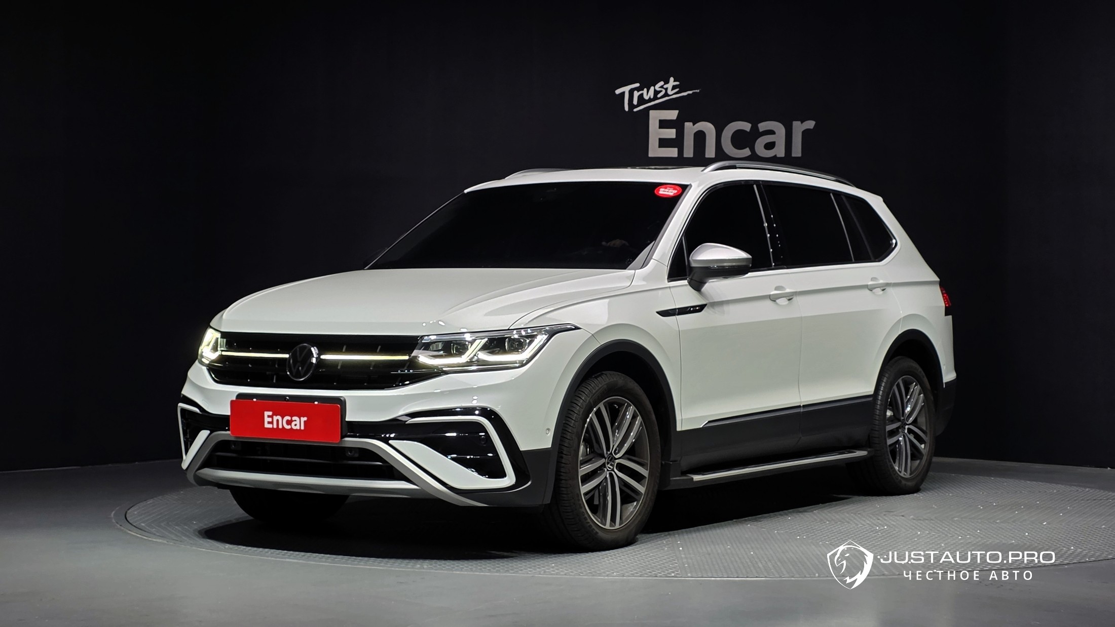 Автомобиль Volkswagen Tiguan