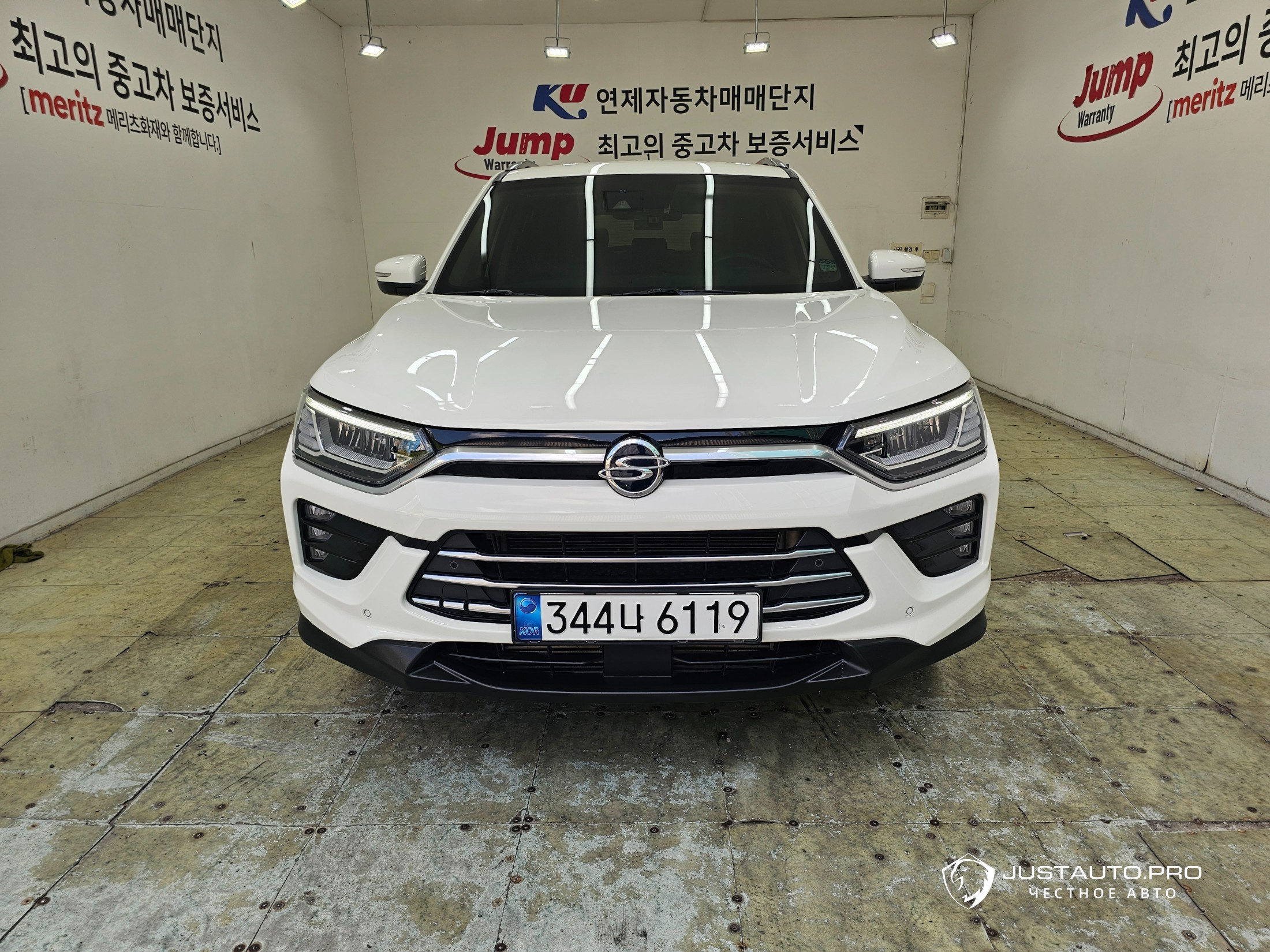 Автомобиль KG_Mobility_Ssangyong KORANDO