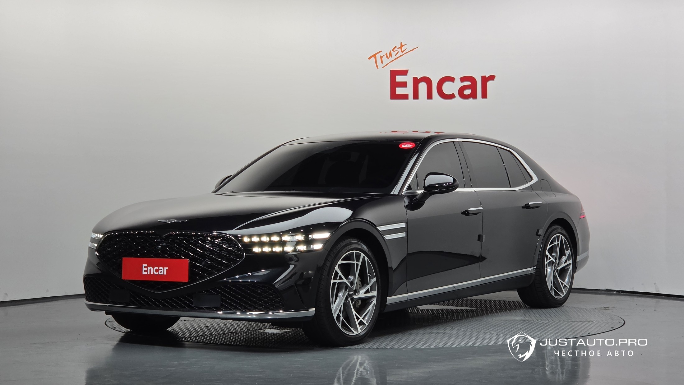 Автомобиль Genesis G90