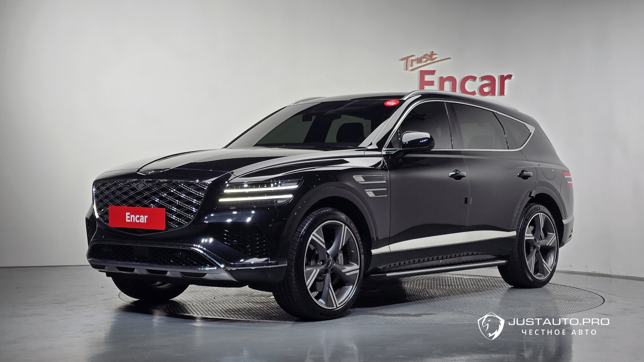 Автомобиль Genesis GV80