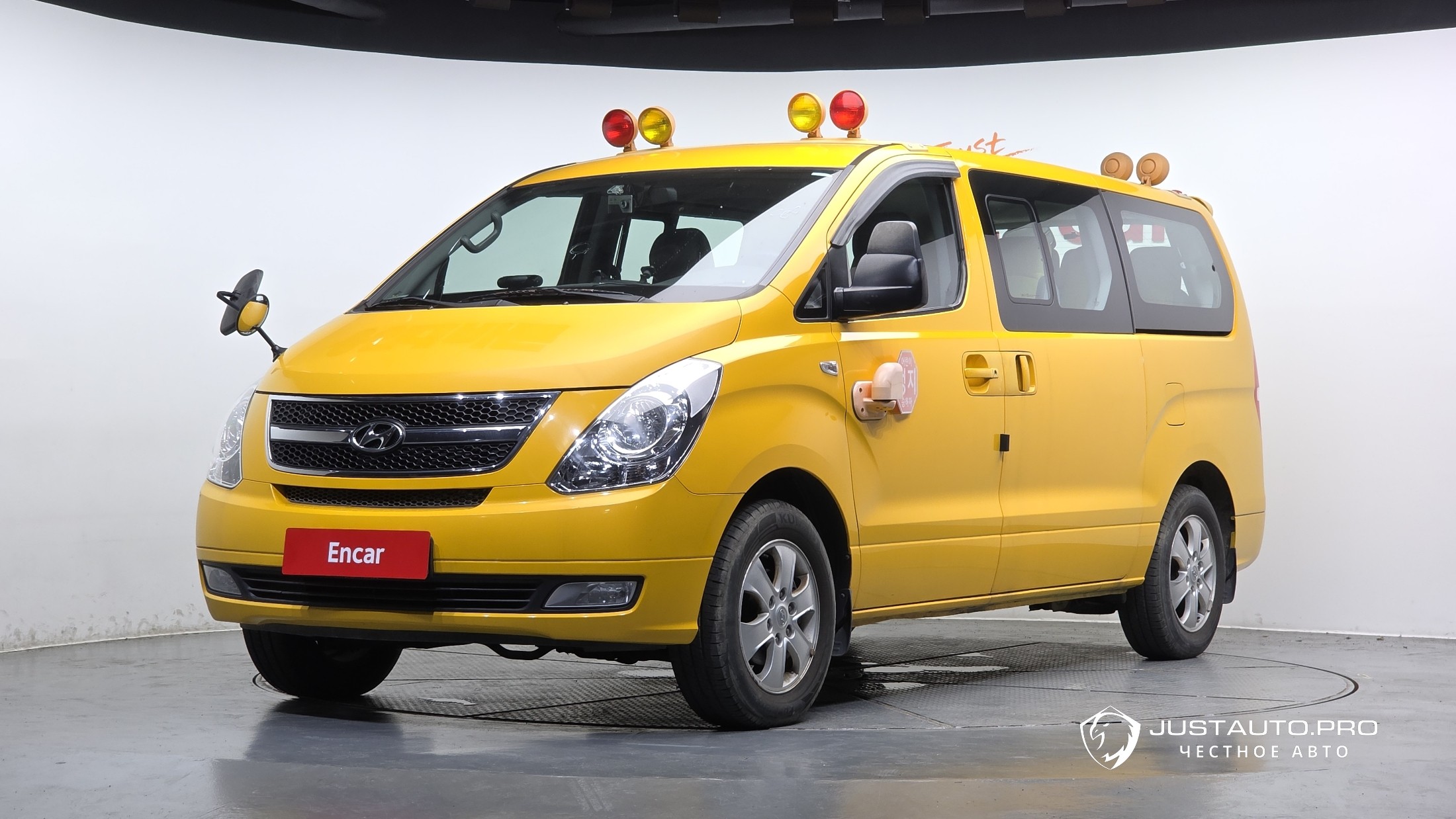 Автомобиль Hyundai Starex