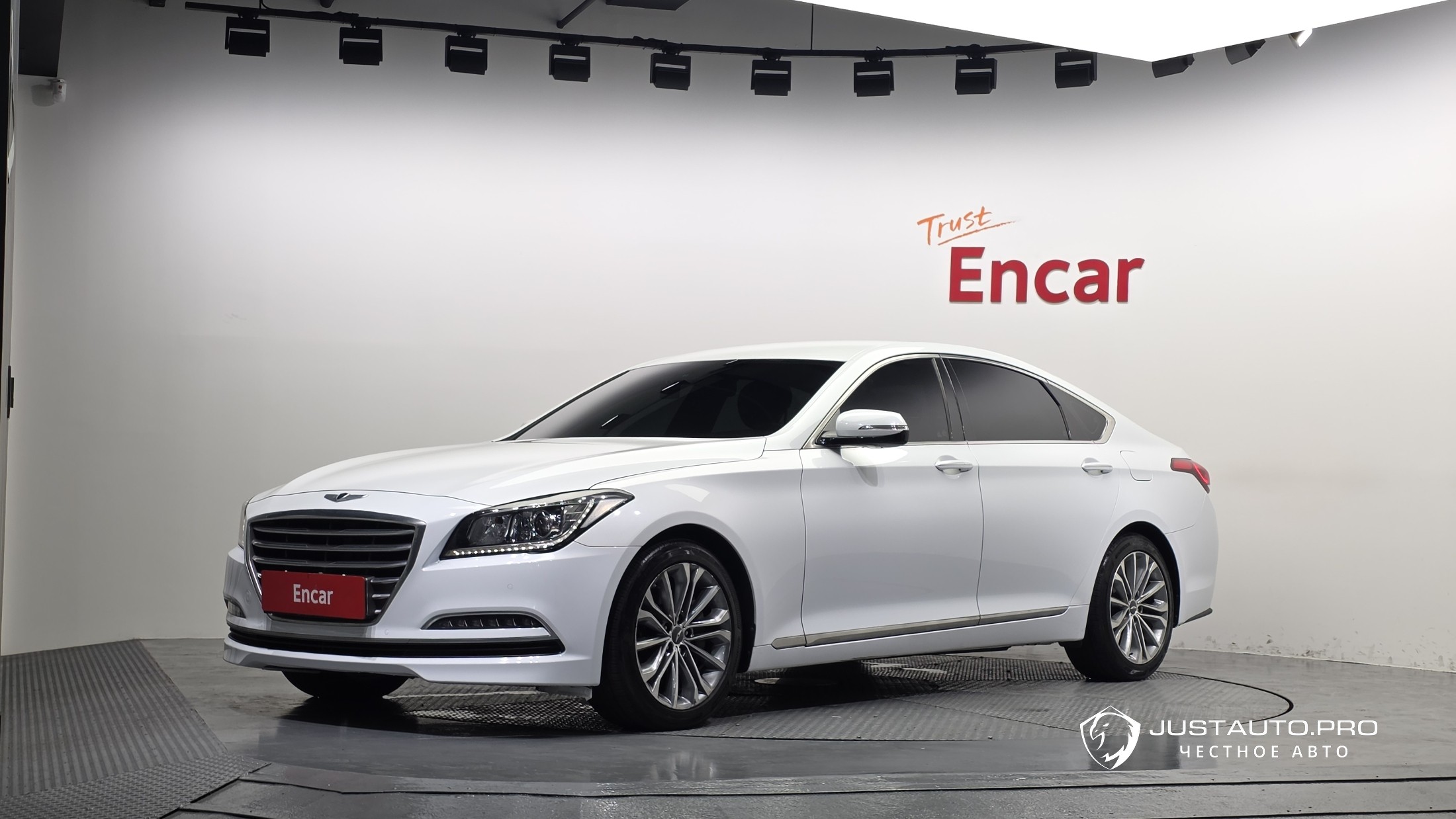 Автомобиль Hyundai Genesis