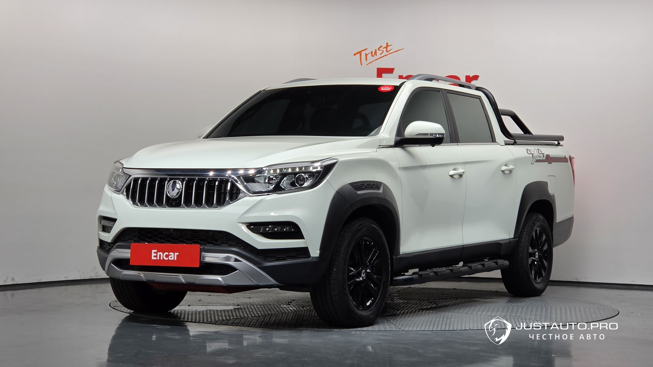 Автомобиль KG_Mobility_Ssangyong Rexton