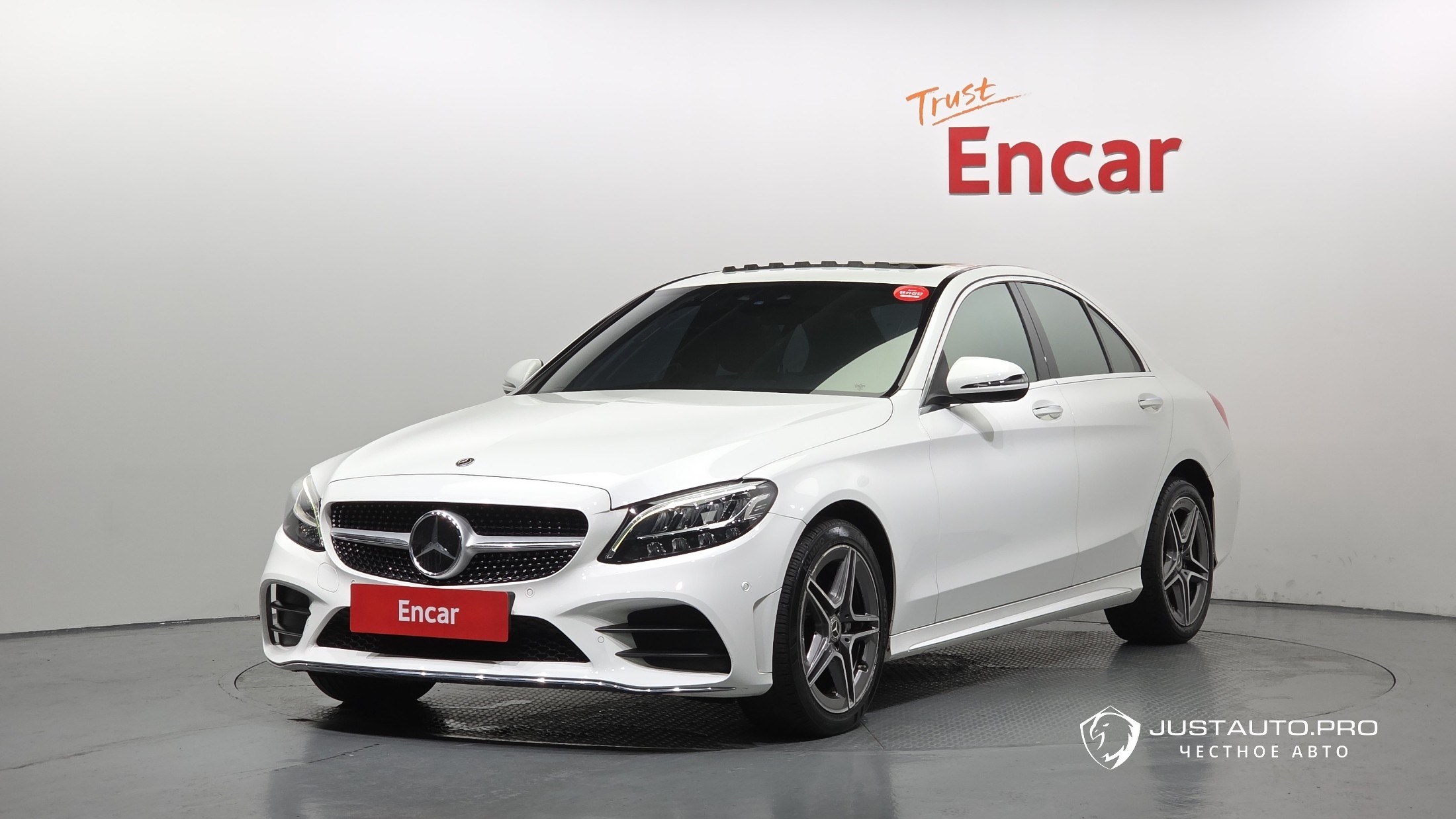 Автомобиль Mercedes-Benz C-Class
