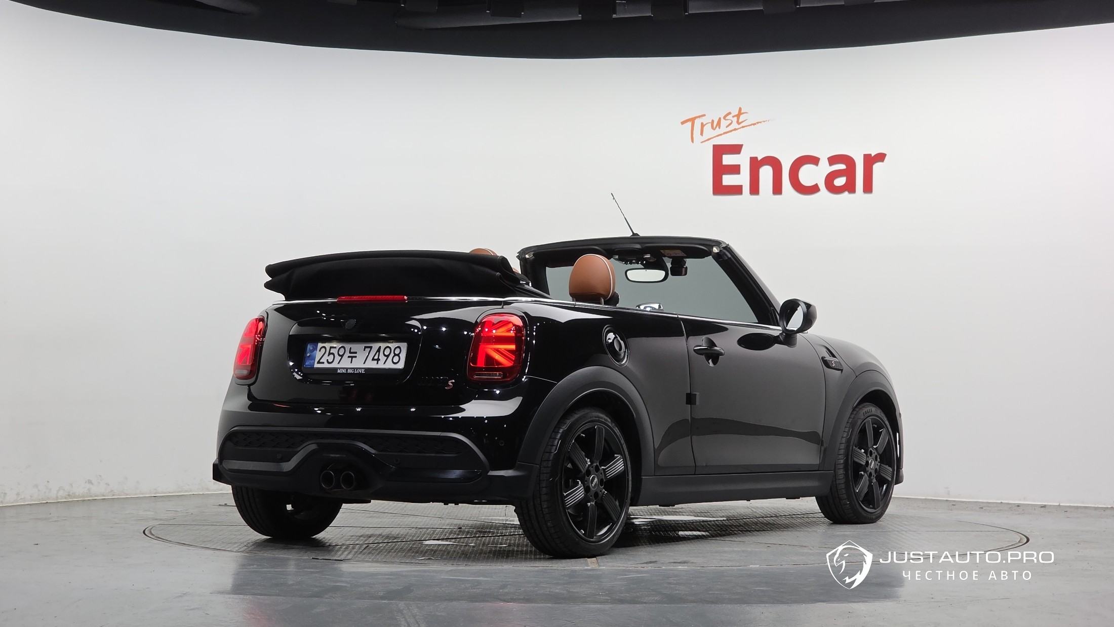 Автомобиль Mini Cooper Convertible