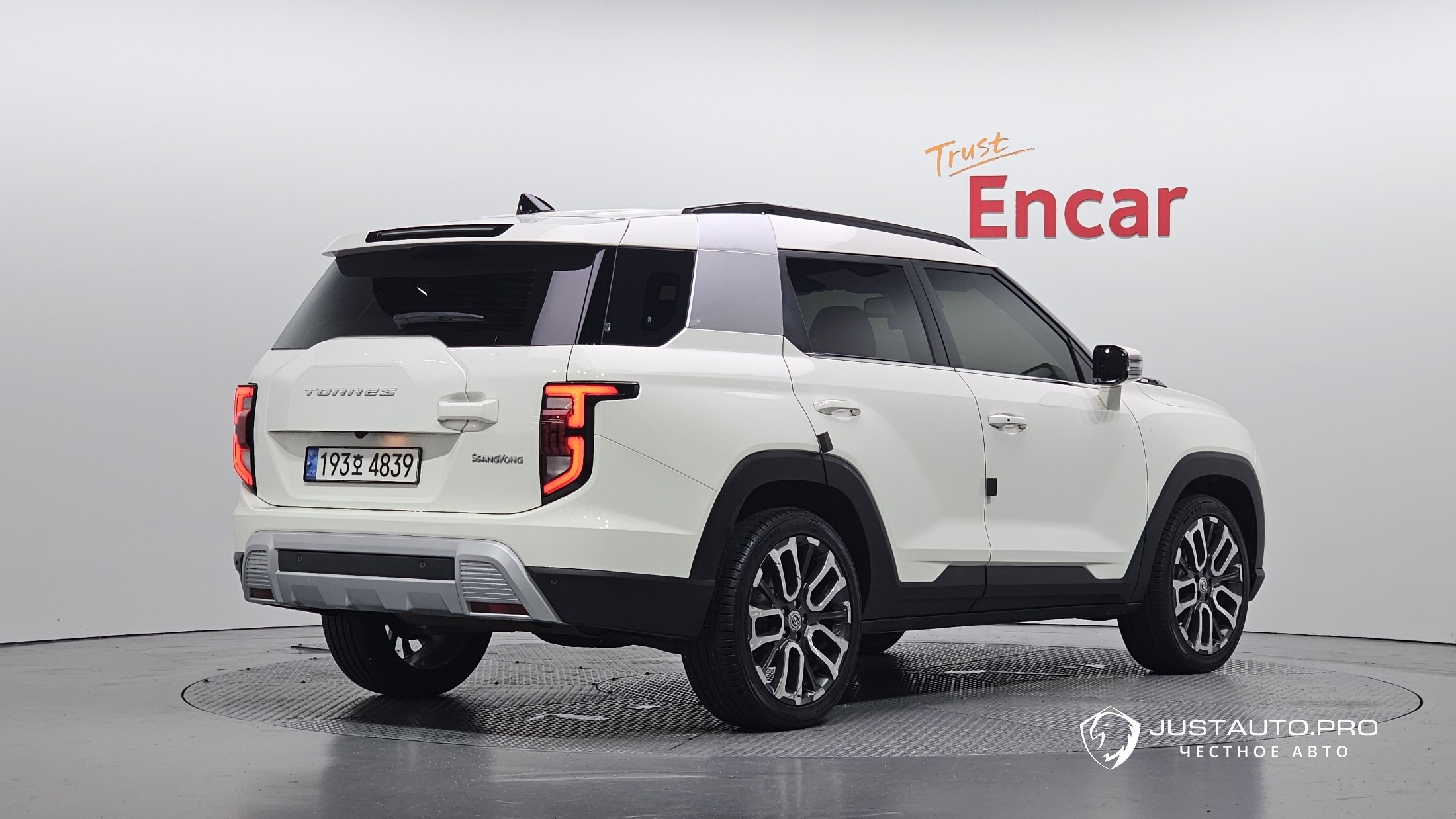 Автомобиль KG_Mobility_Ssangyong Torres