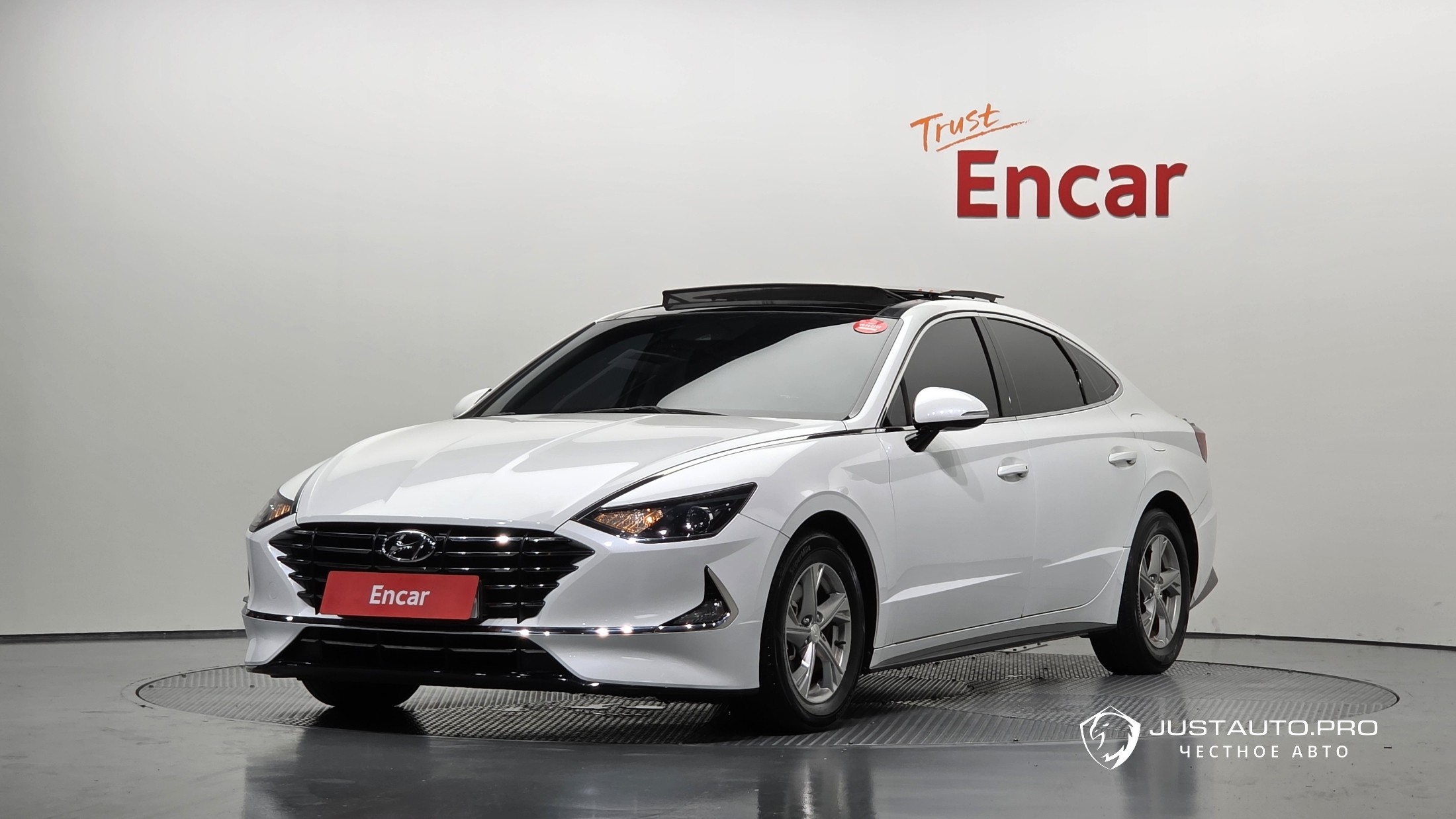 Автомобиль Hyundai Sonata