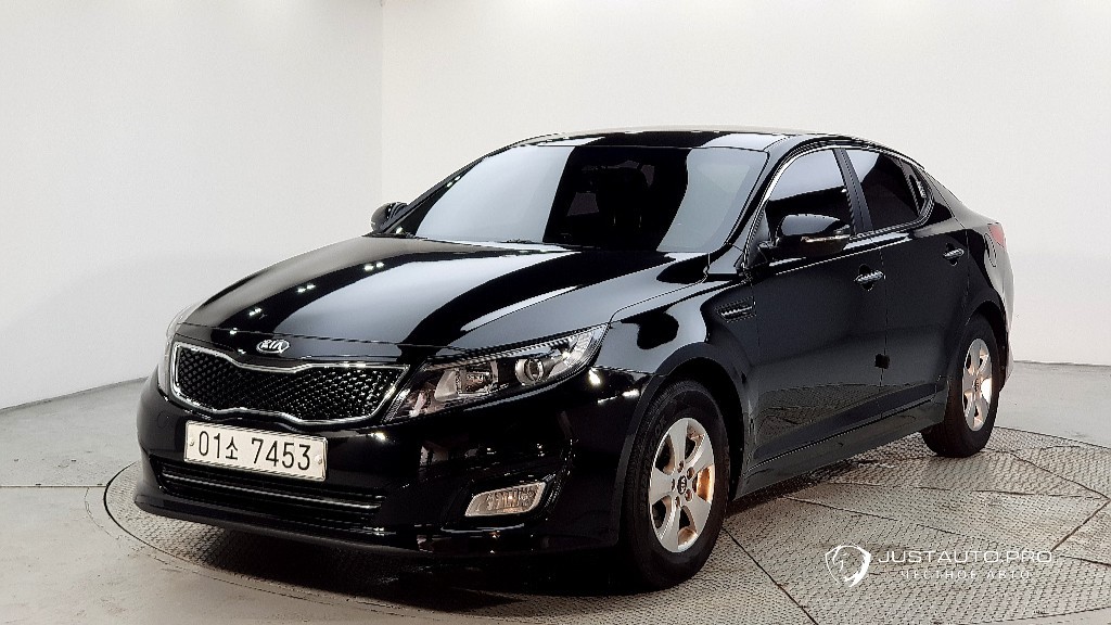 Автомобиль Kia K5