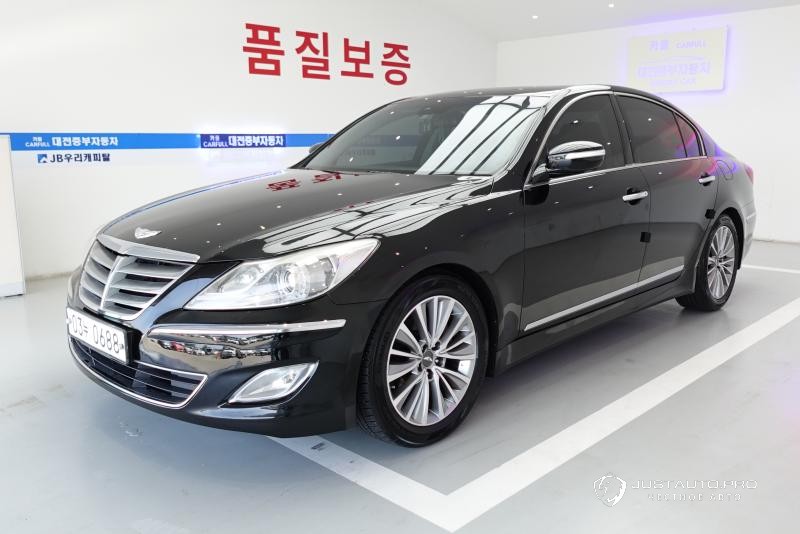 Автомобиль Hyundai Genesis