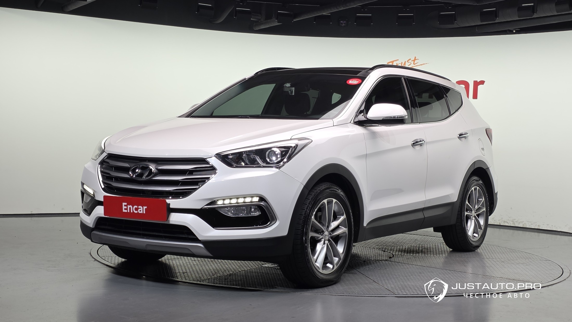 Автомобиль Hyundai Santafe
