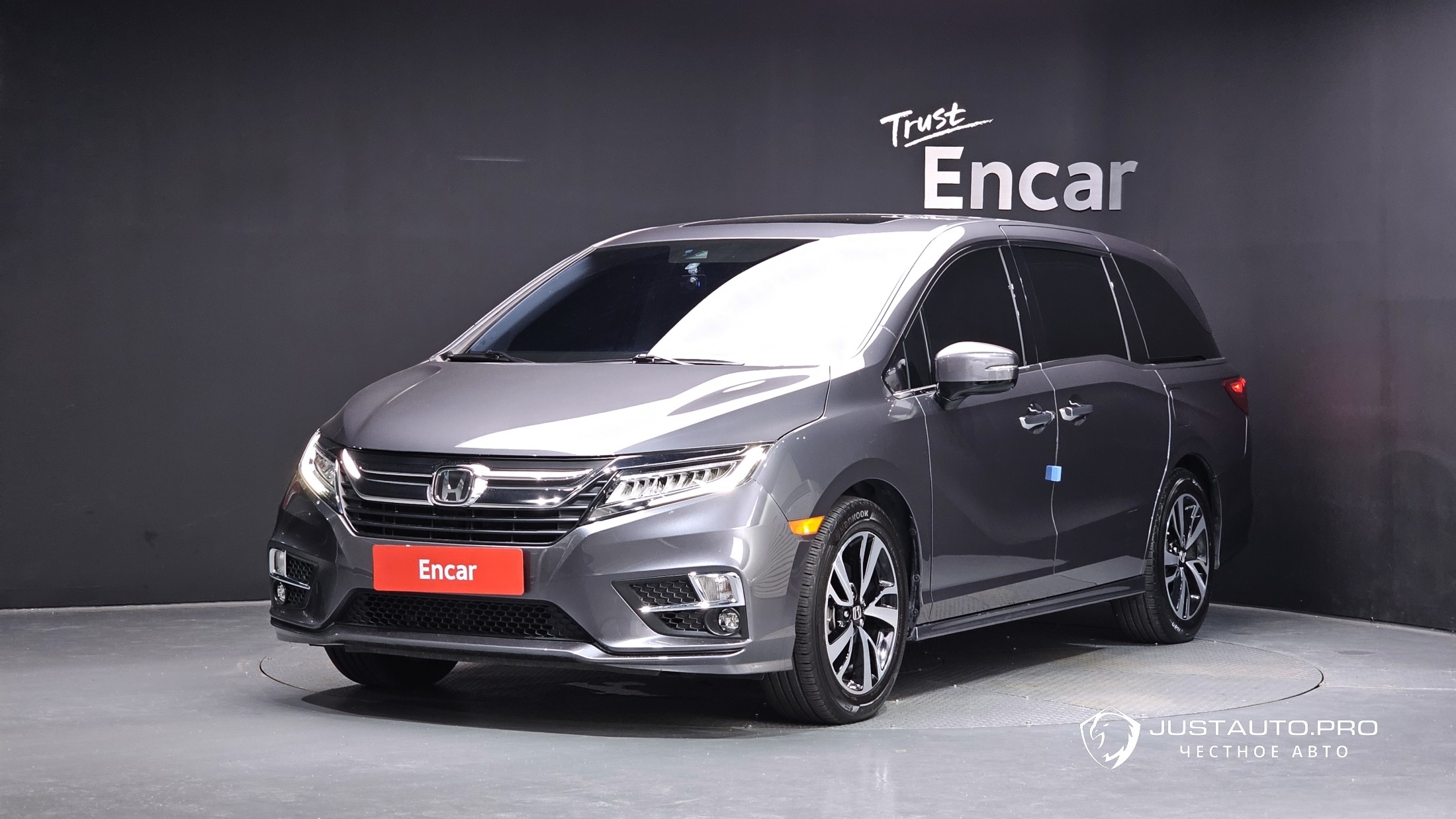 Автомобиль Honda Odyssey