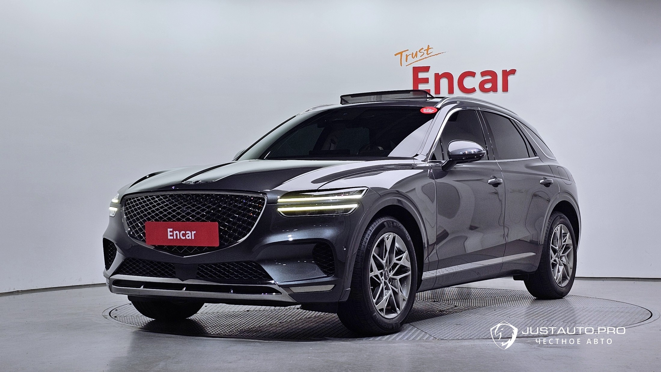 Автомобиль Genesis GV70