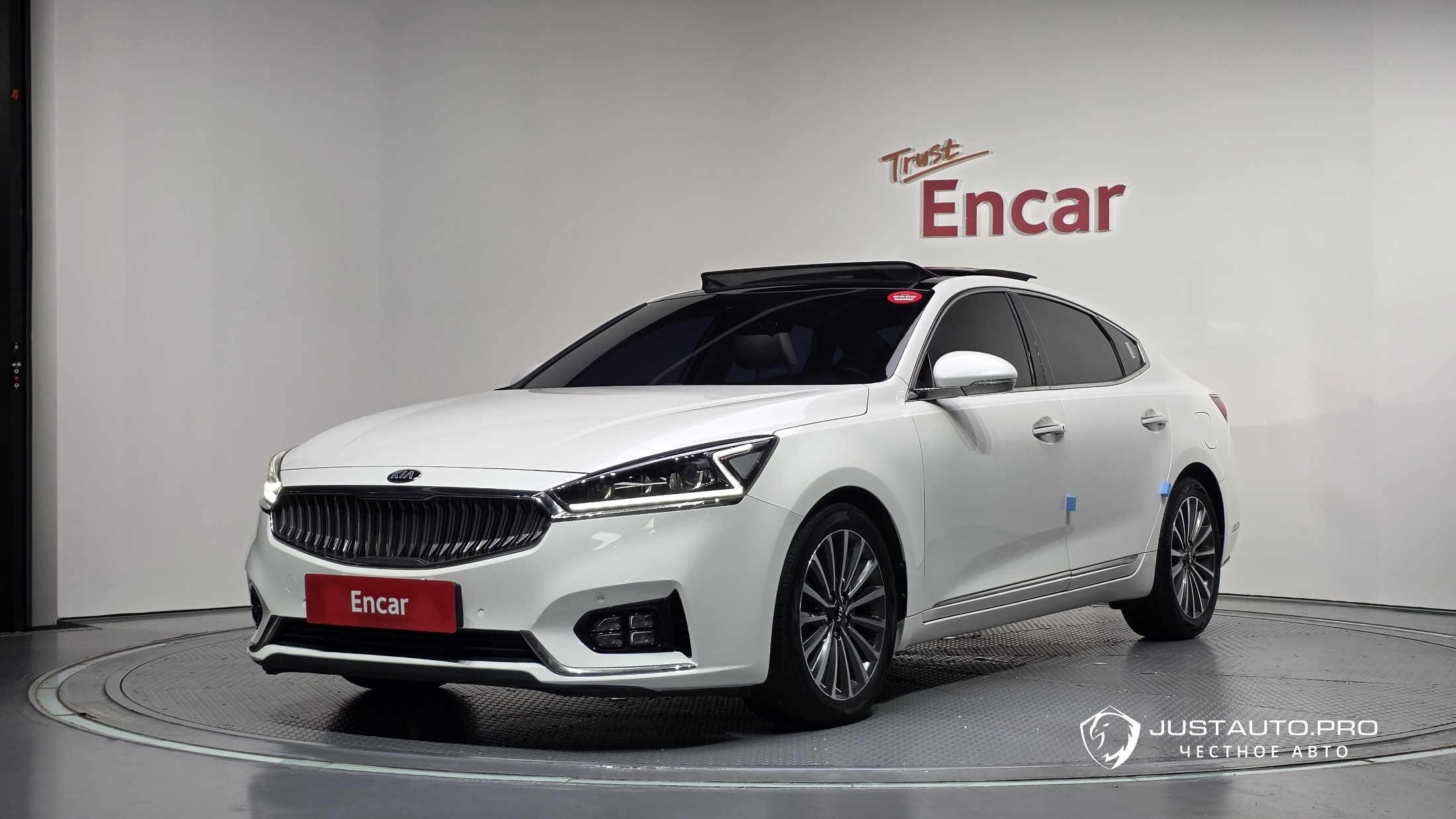 Автомобиль Kia K7