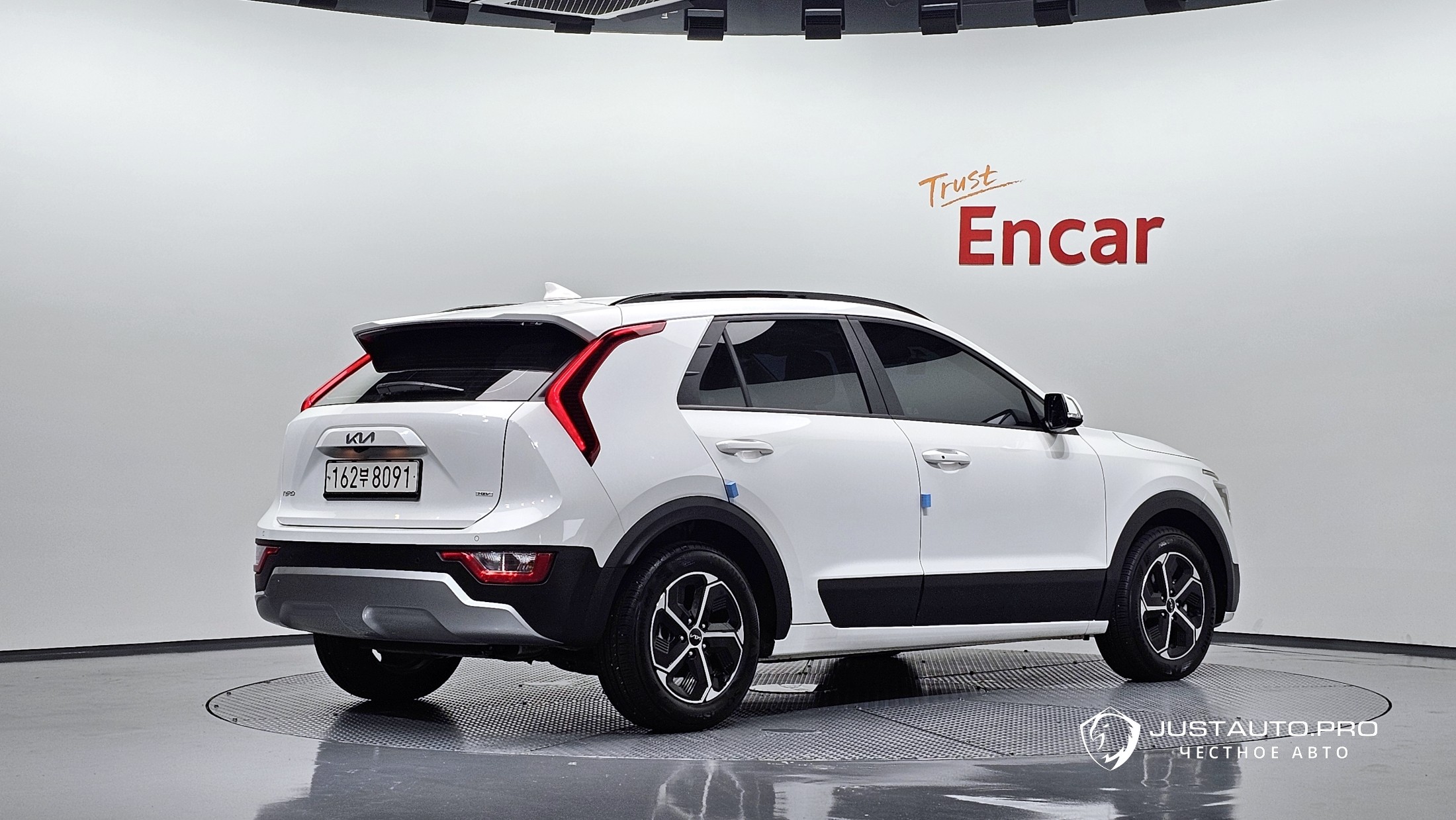 Автомобиль Kia Niro