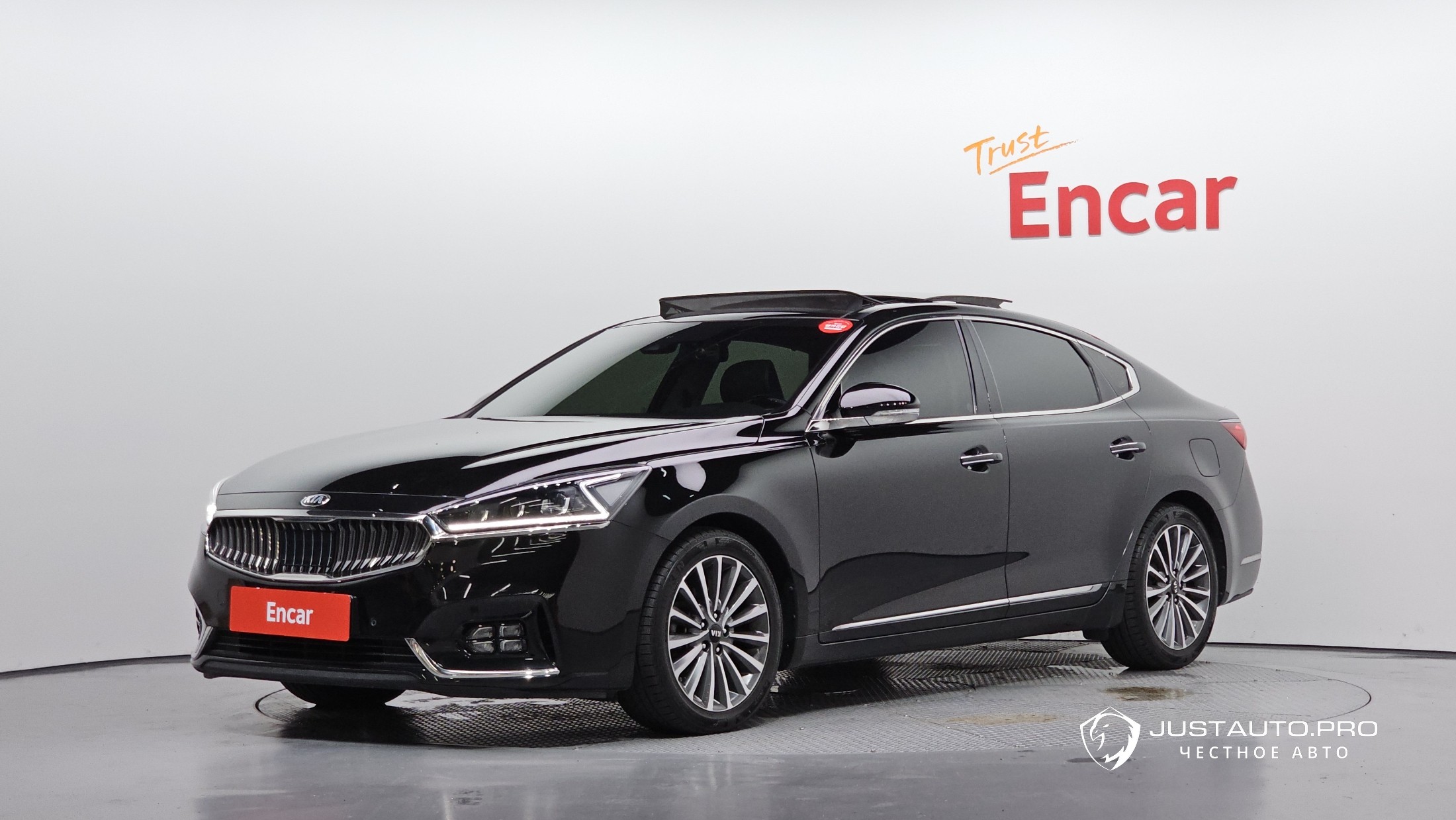 Автомобиль Kia K7