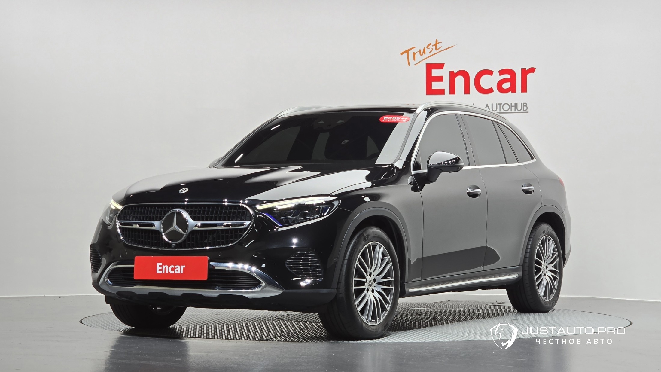 Автомобиль Mercedes-Benz GLC-Class