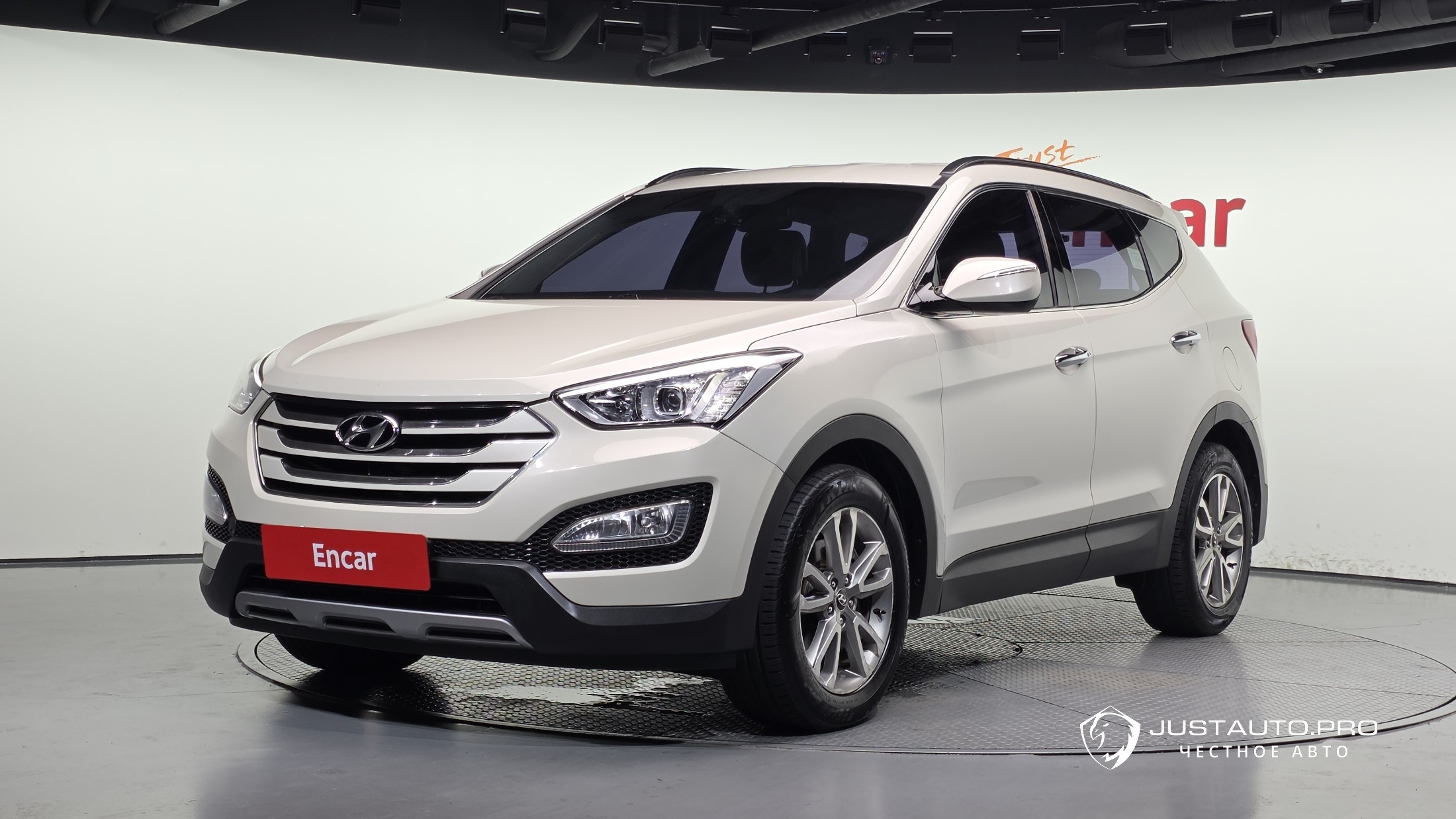 Автомобиль Hyundai Santafe