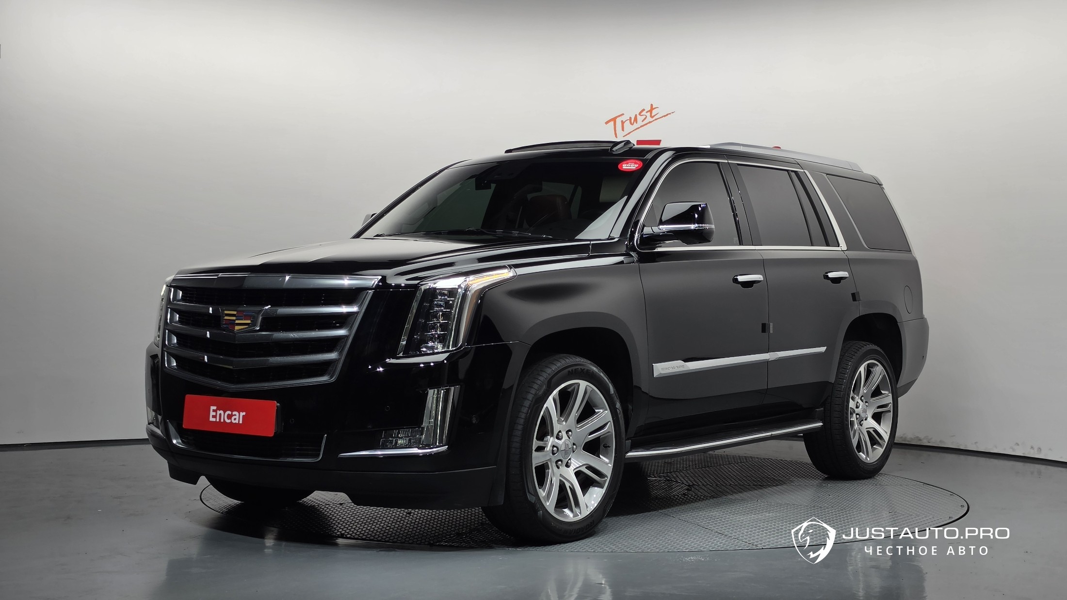 Автомобиль Cadillac Escalade