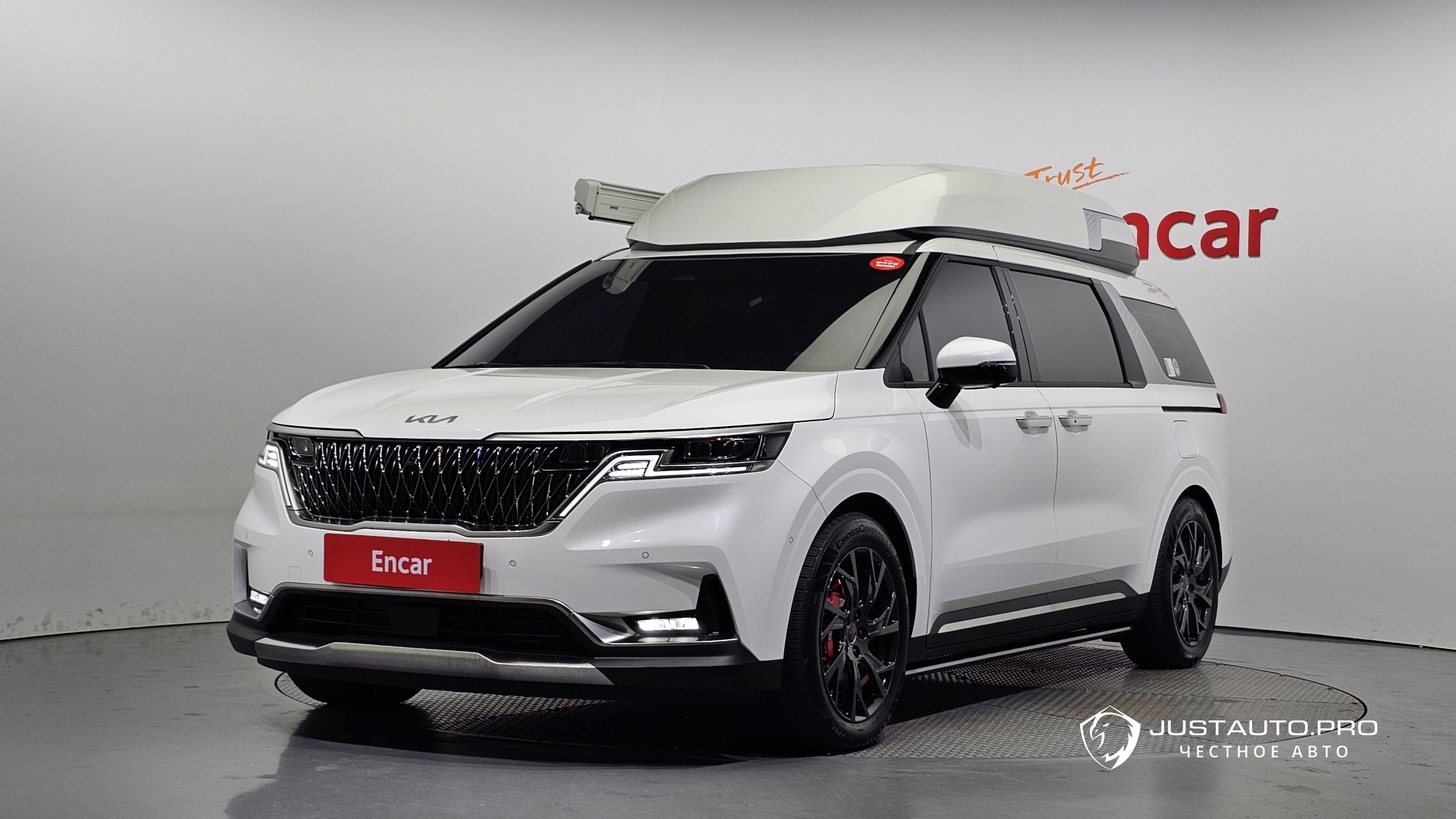 Автомобиль Kia Canival