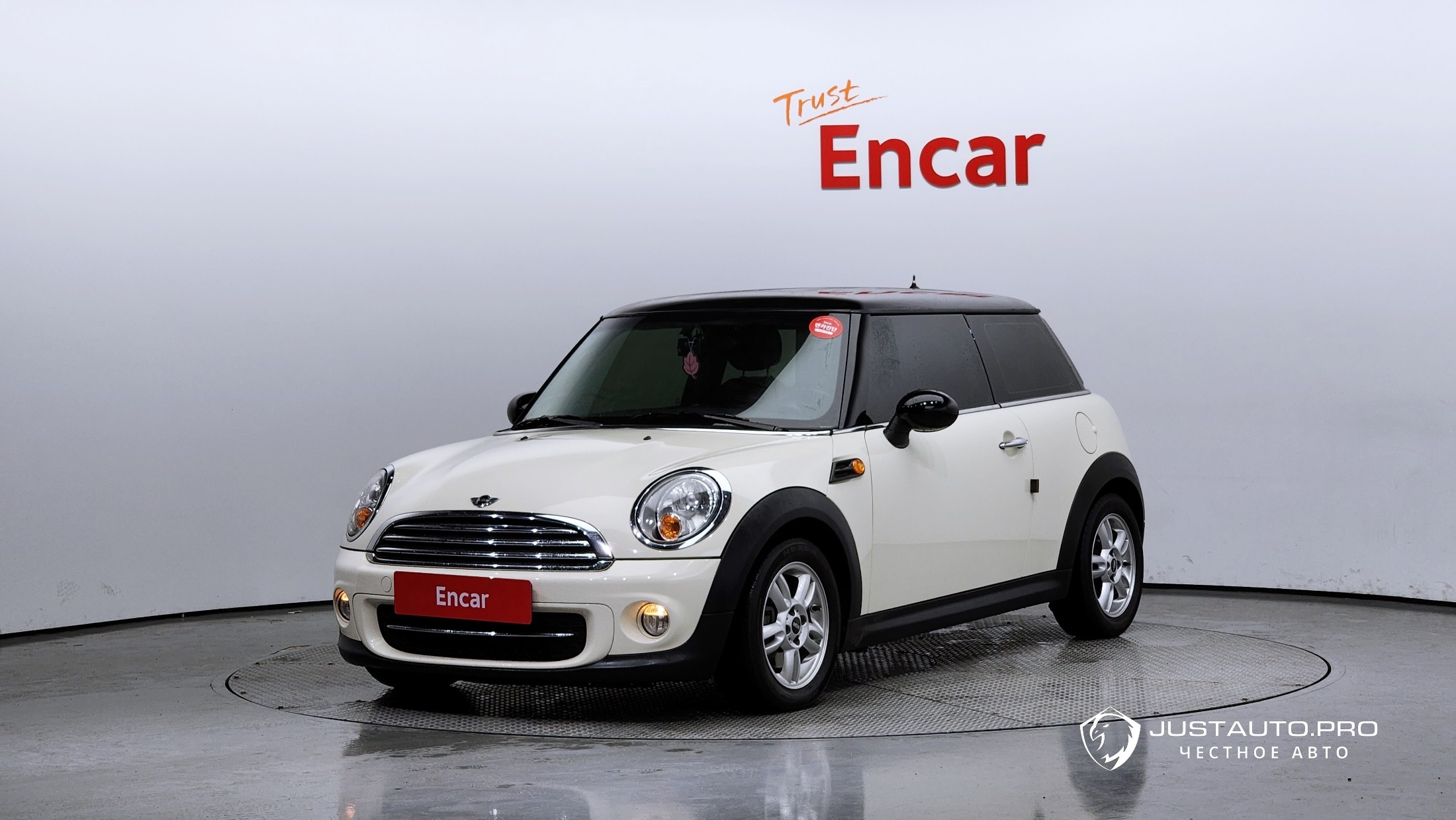 Автомобиль Mini Cooper