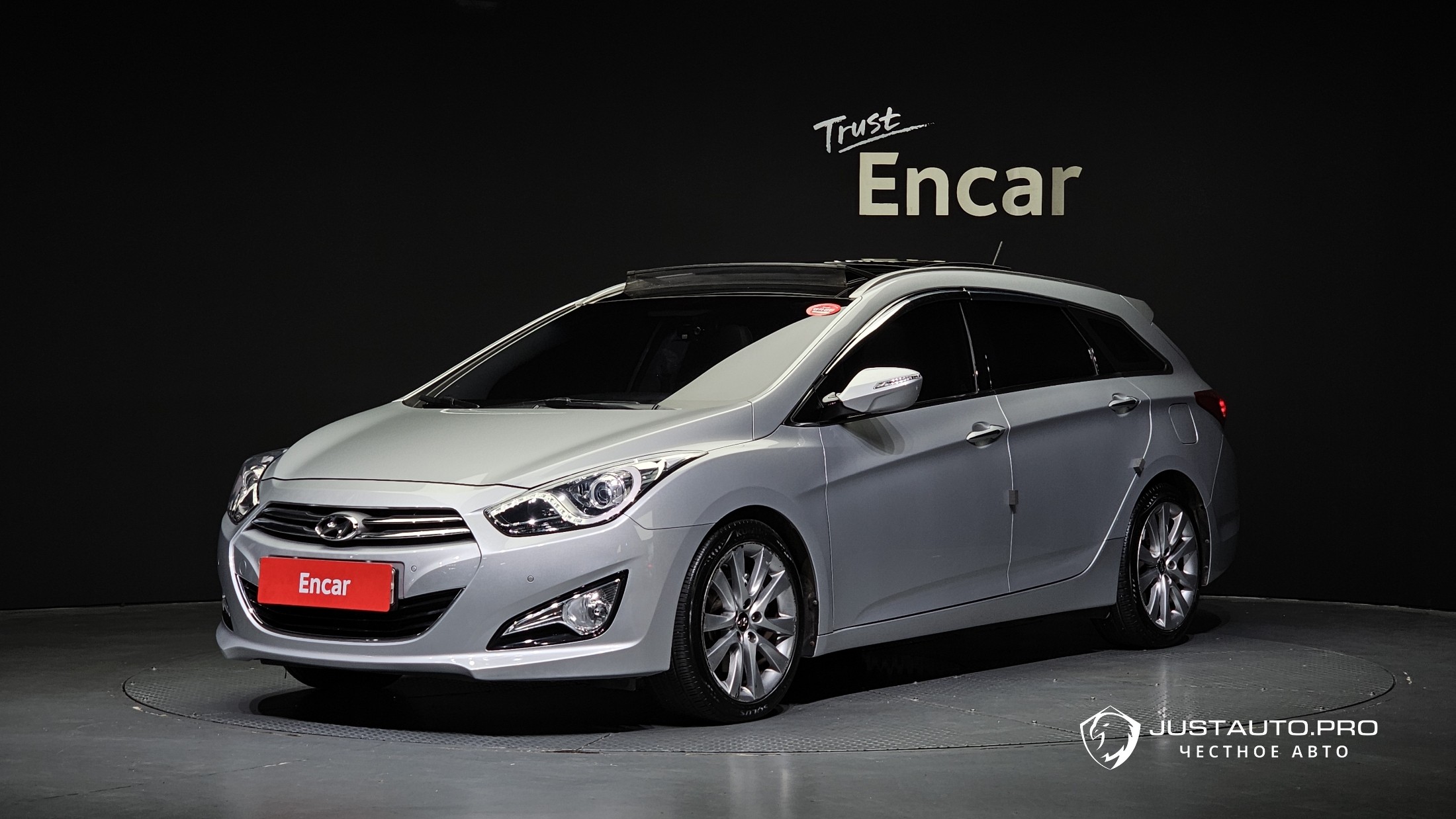 Автомобиль Hyundai i40