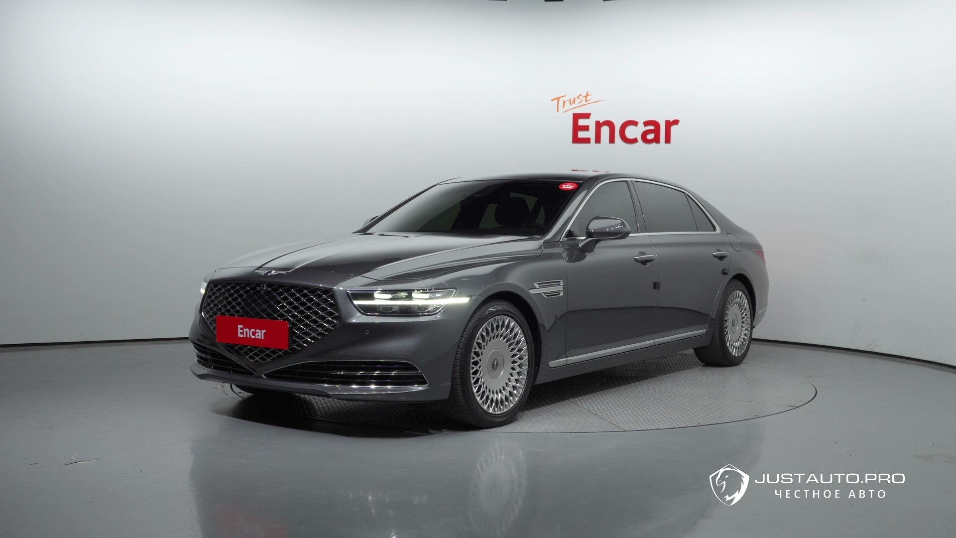 Автомобиль Genesis G90