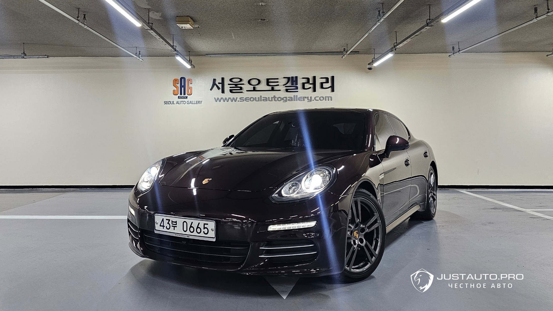 Автомобиль Porsche Panamera