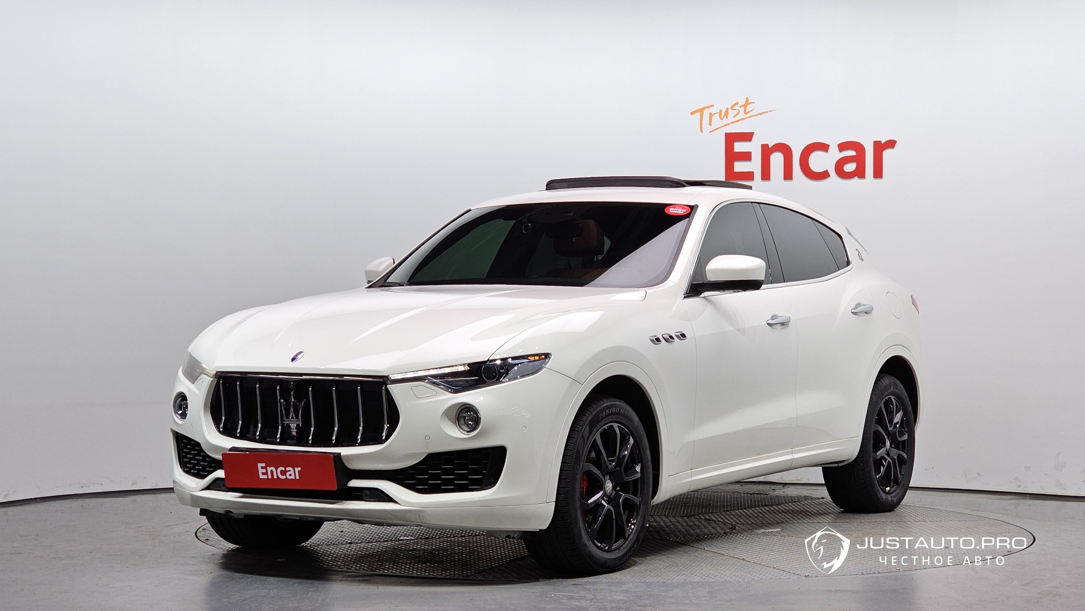 Автомобиль Maserati Levante