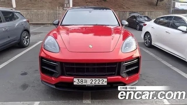 Автомобиль Porsche Cayenne