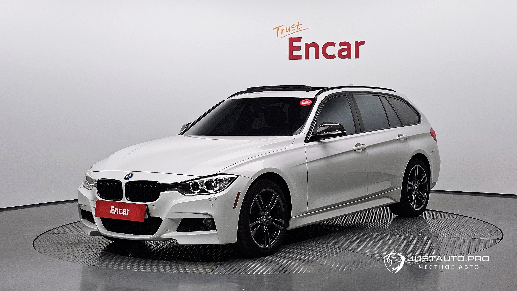 Автомобиль BMW 3-Series