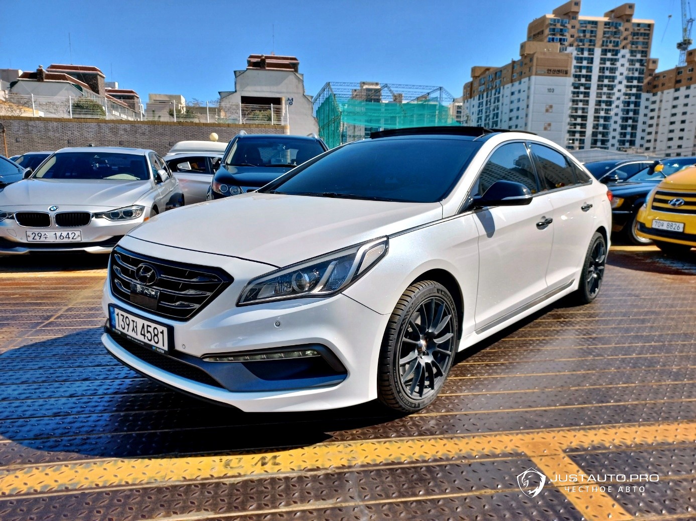 Автомобиль Hyundai Sonata