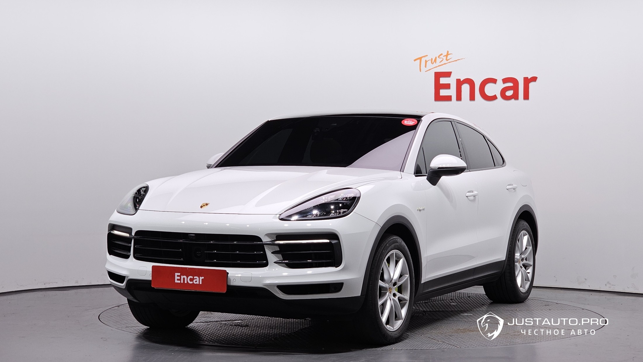 Автомобиль Porsche Cayenne