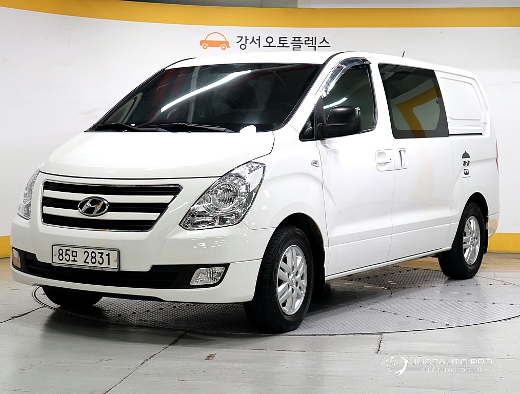 Автомобиль Hyundai Starex