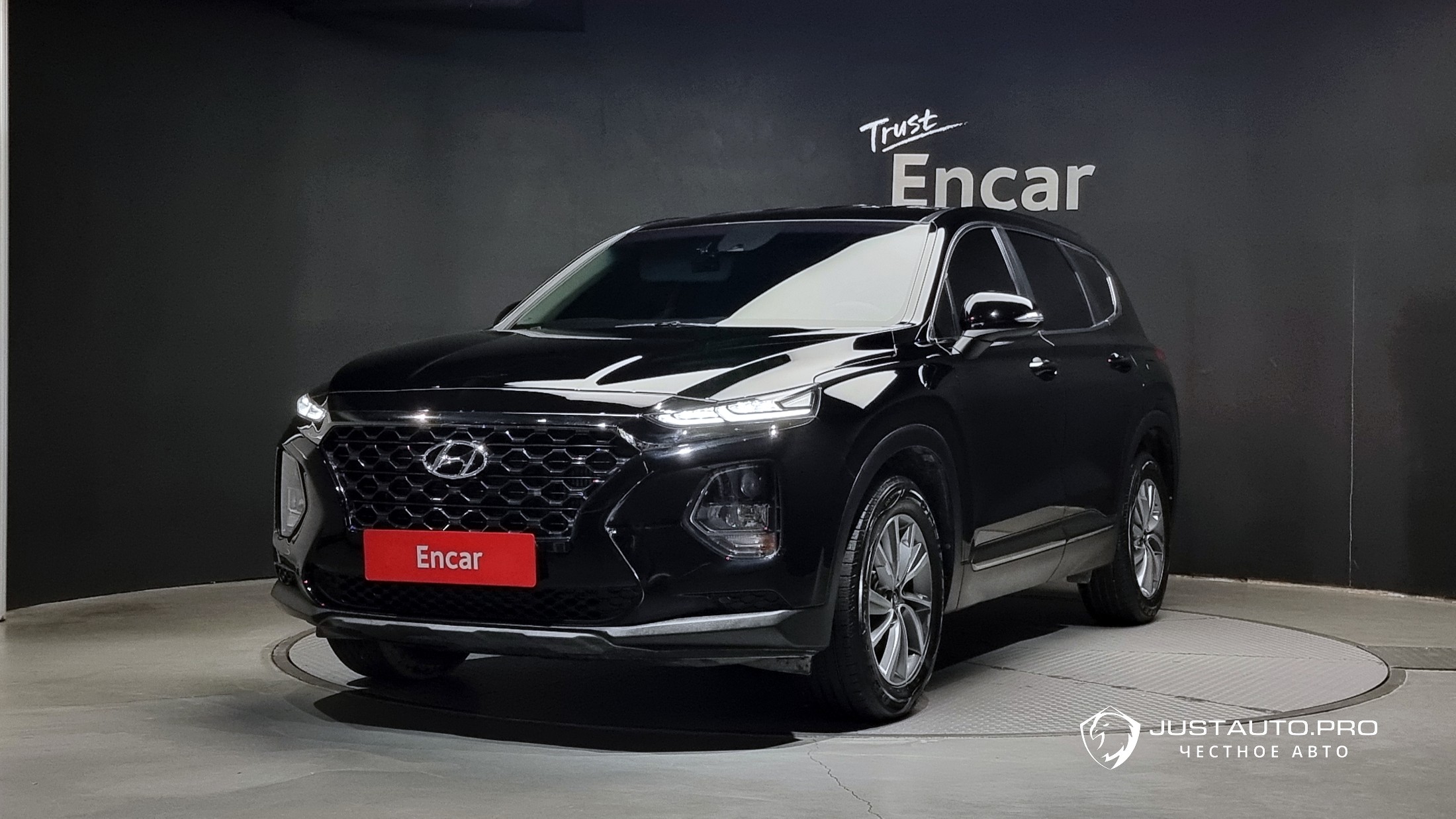 Автомобиль Hyundai Santafe